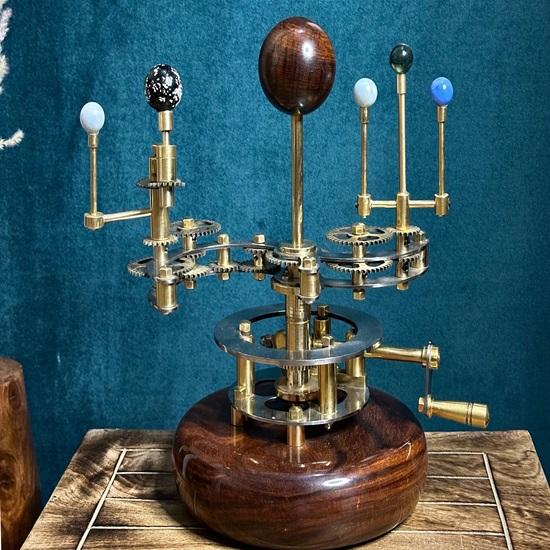 25.4 Cm Orrery Luxury Home Décor Solar System Model Perfect House Warming Gift for Husband, Tellurion, Elegant Functional Décor