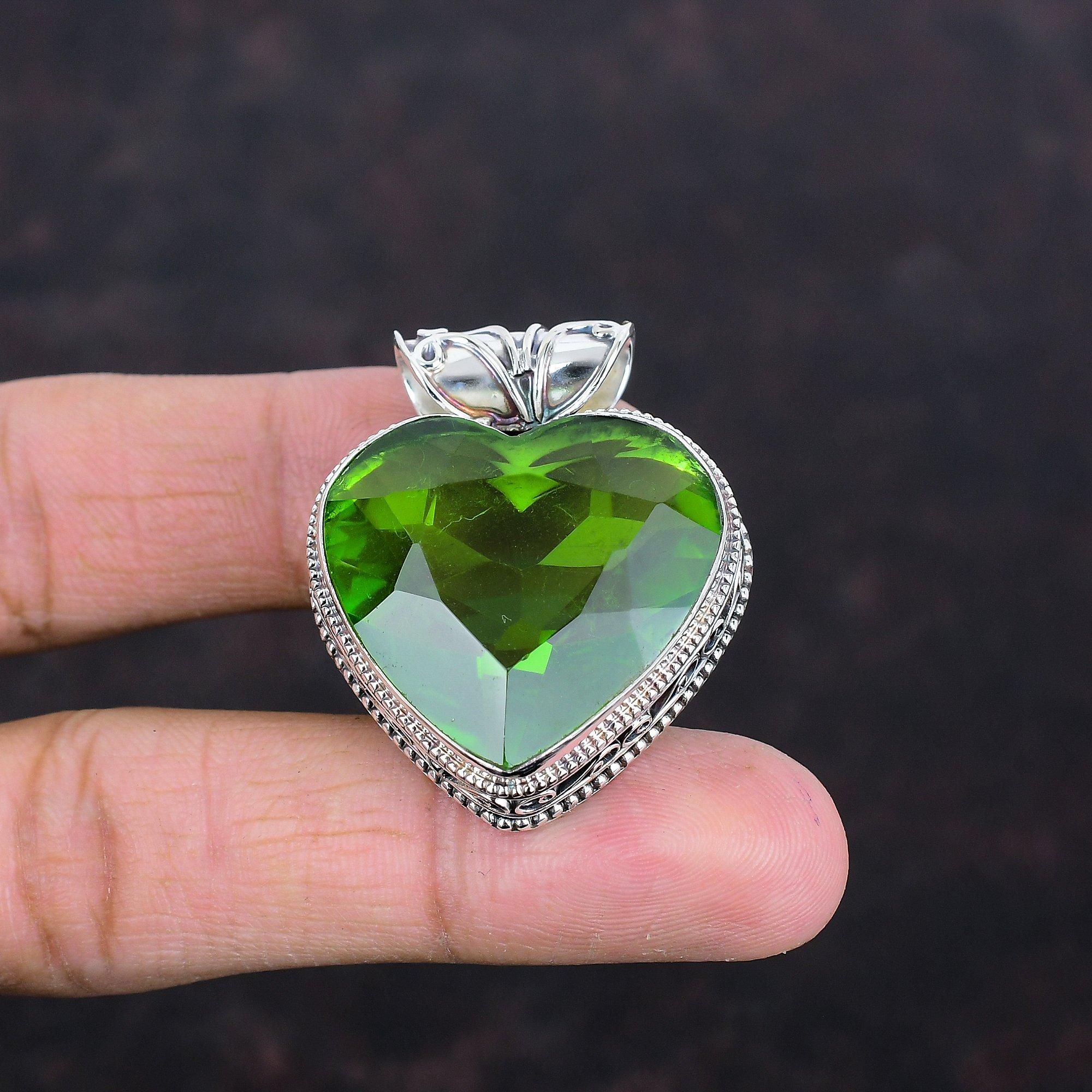 Faceted Peridot Pendant Top Quality Gemstone Jewelry Vintage Handmade Pendant 925 Sterling Silver Pendant Stylish Jewelry Engagement Gifts