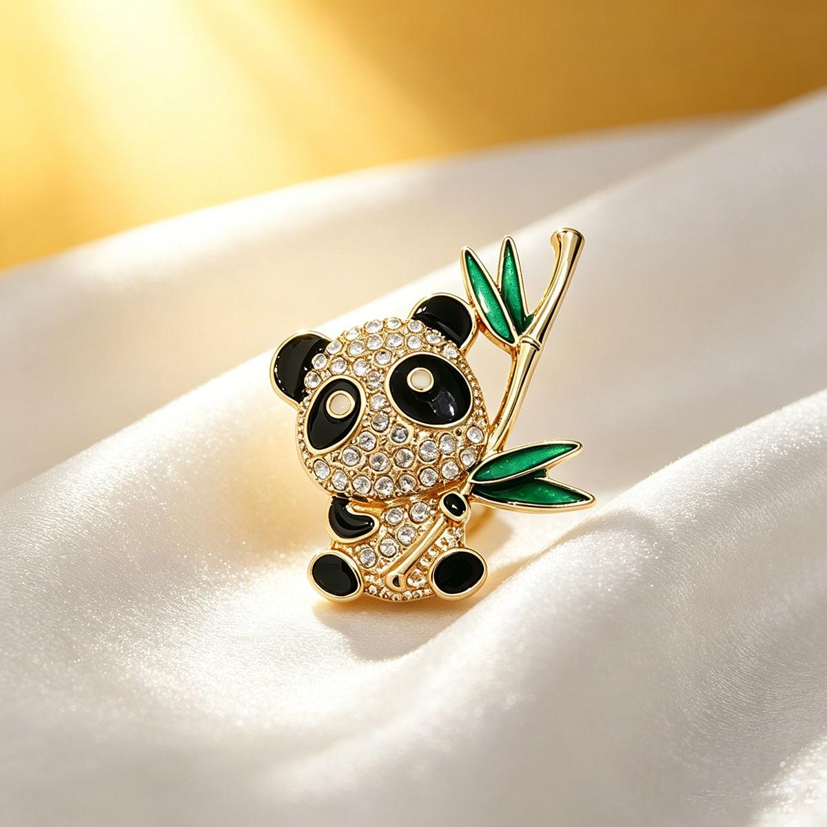 New Chinese Style Panda Brooch for Women, Chinese Style Daily Commuting Bamboo Peace Brooch, Step-by-Step Promotion Niche Pin