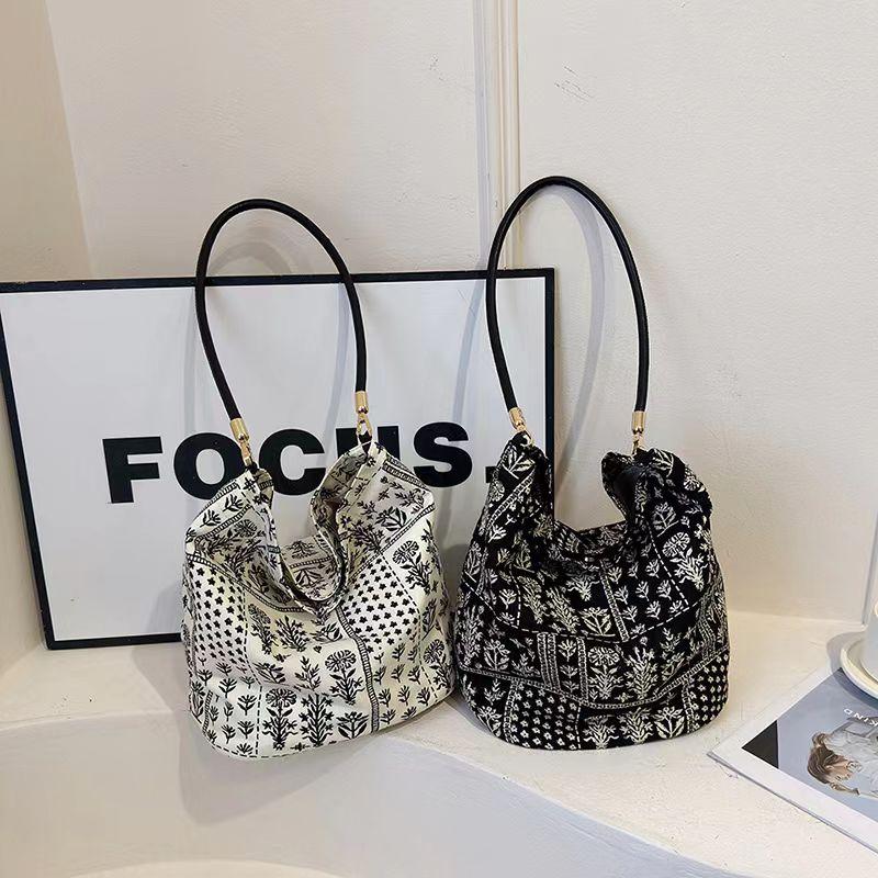 Tooxika New Large Capacity Floral Fabric Handbag New Chinese Style All-match Simple Fashion Small Fresh Shoulder Bag