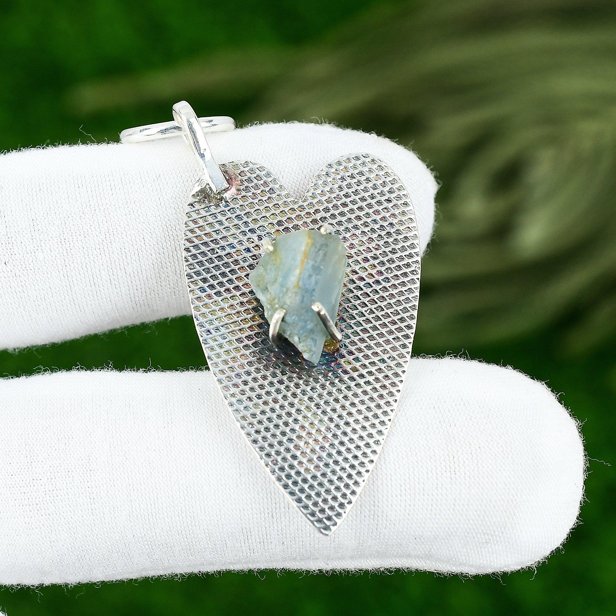 Pentagon Natural Aquamarine Rough 925 Silver Throat Chakra Bezel Pendant Jewelry