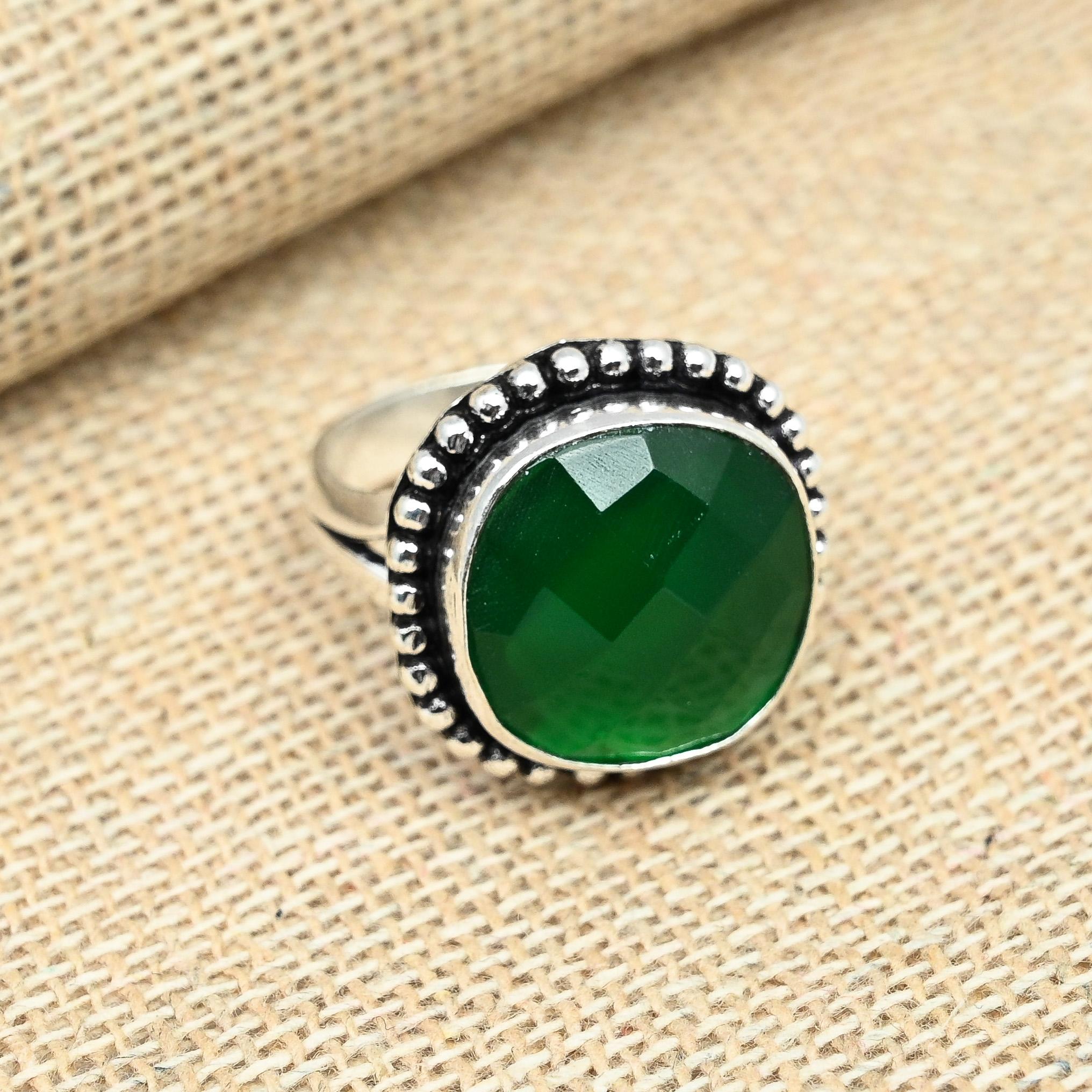 Onyx vert magnifique pierre précieuse faite à la main en argent sterling 925 bijoux de bague faits à la main