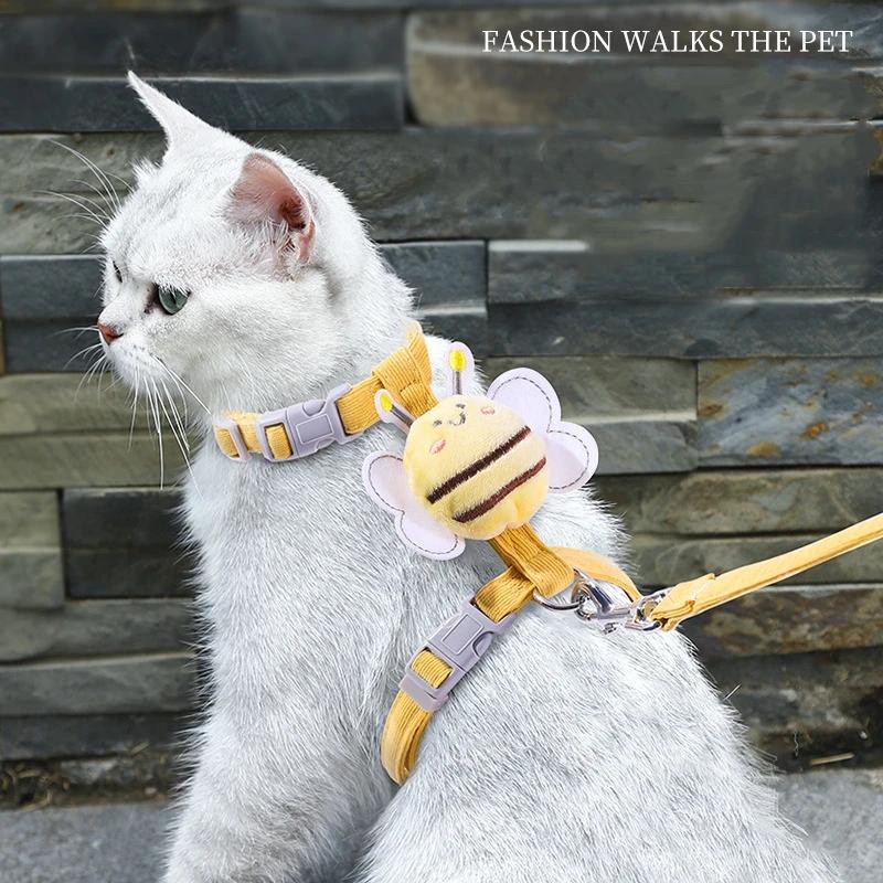 Cat Harness Leash Set Adjustable Cartoon Bee Double Layer Dog Harness for Small Medium Pets Outdoor Walking Collar Set for Cats Dogs