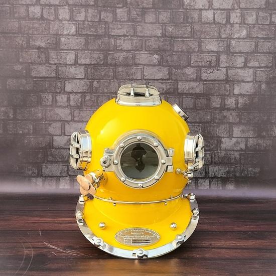 Yellow Diving Helmet Scuba Diving Helmet US Navy Mark V Divers Helmet Marine Deep Diving Helmet Home Decorative