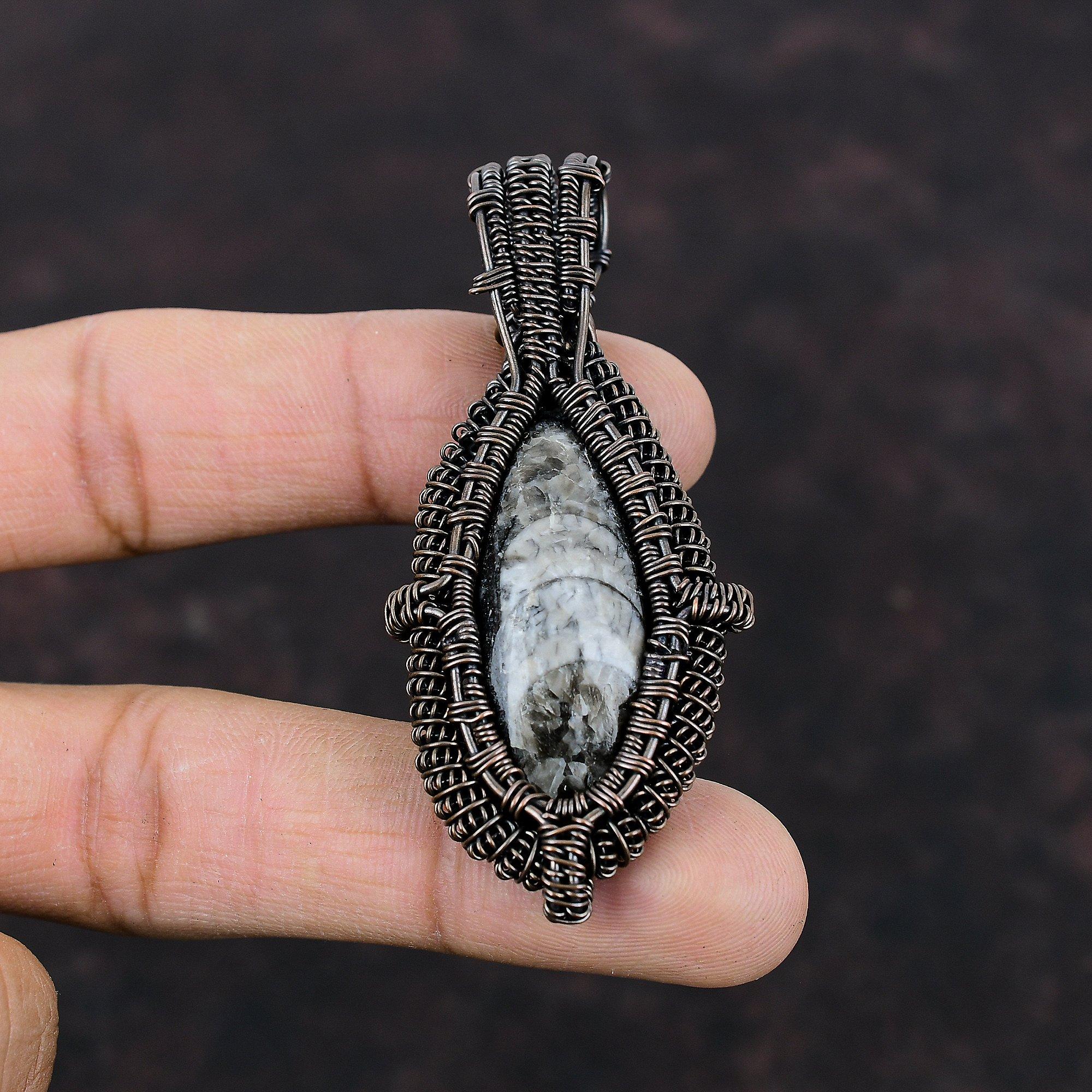 Orthoceras Fossil Anhänger Kupferdraht gewickelter Anhänger Edelstein Kupferschmuck Neuestes Design Anhänger Handgefertigt Brandneuer Schmuck Geschenk für Ihn