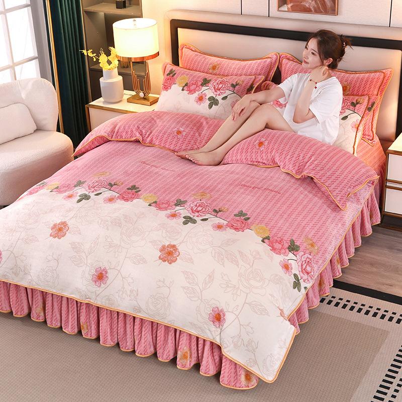 Winter Thick Milk Velvet Bed Four Piece Set