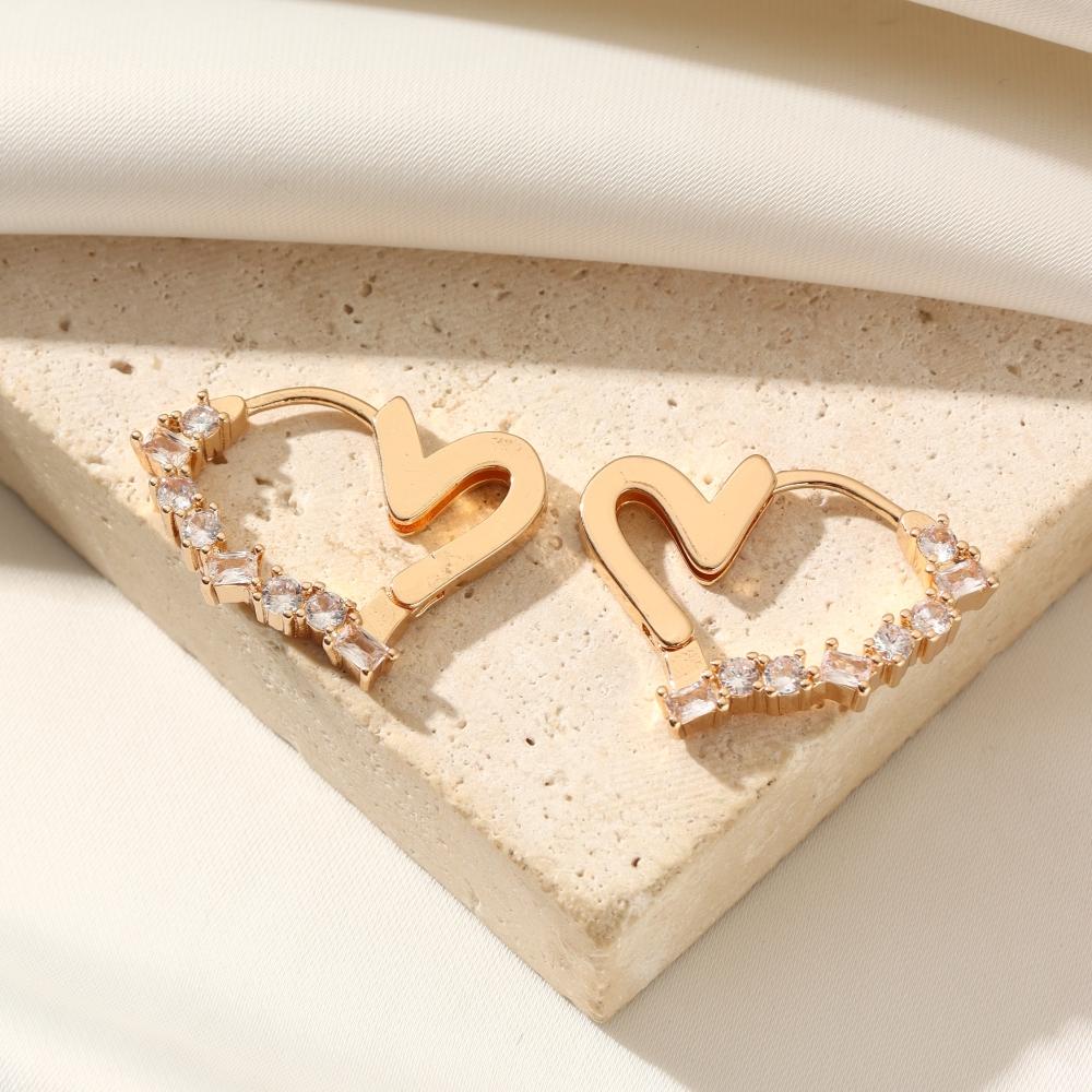 Luxurious Heart Shape Hoop Earrings for Women Cubic Zirconia Earring Jewelry Wedding Party Accessories