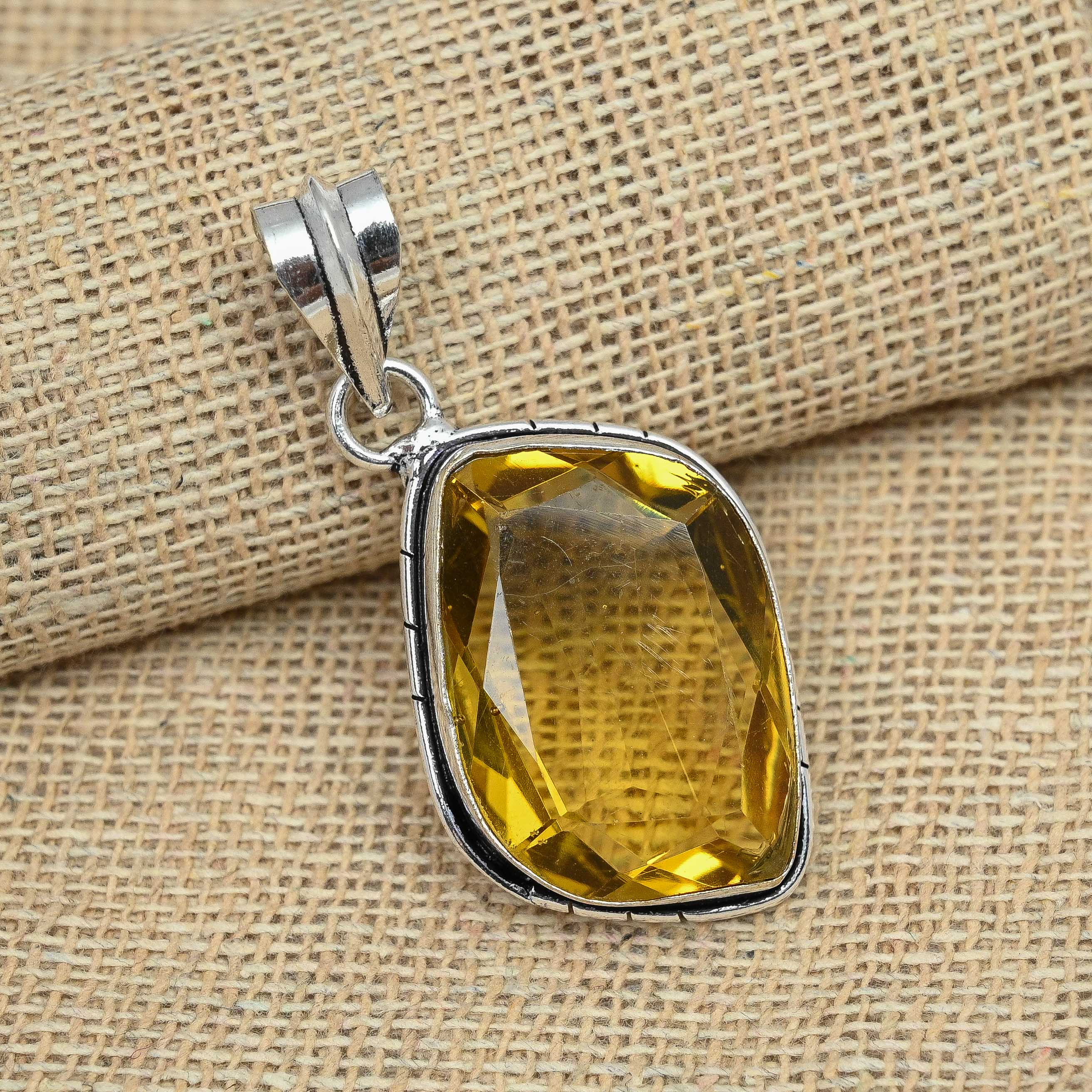 Fantastic Citrine Gemstone 925 Sterling Silver Handmade Jewelry For Pendants
