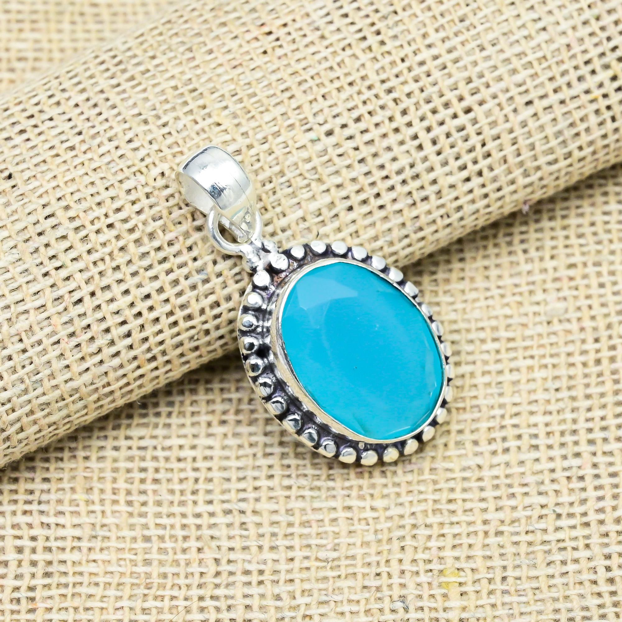 Adorable Blue Chalcedony Gemstone 925 Sterling Silver Jewelry Pendant For Wedding Gift