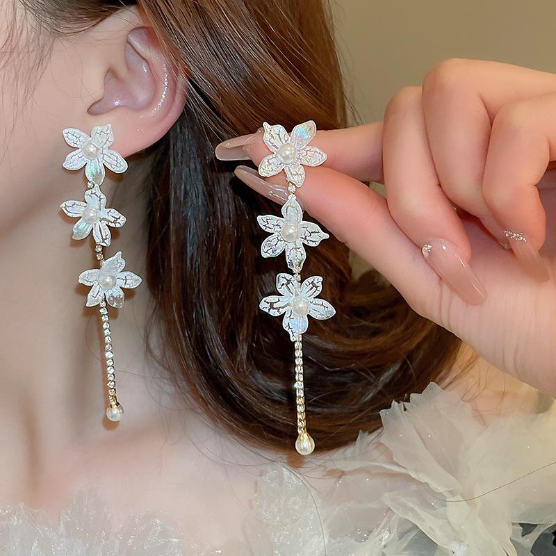 Pinkdudu New Tassel White Flower Dangle Earrings Korean style Resin Beads Long Drop Earring PD1886