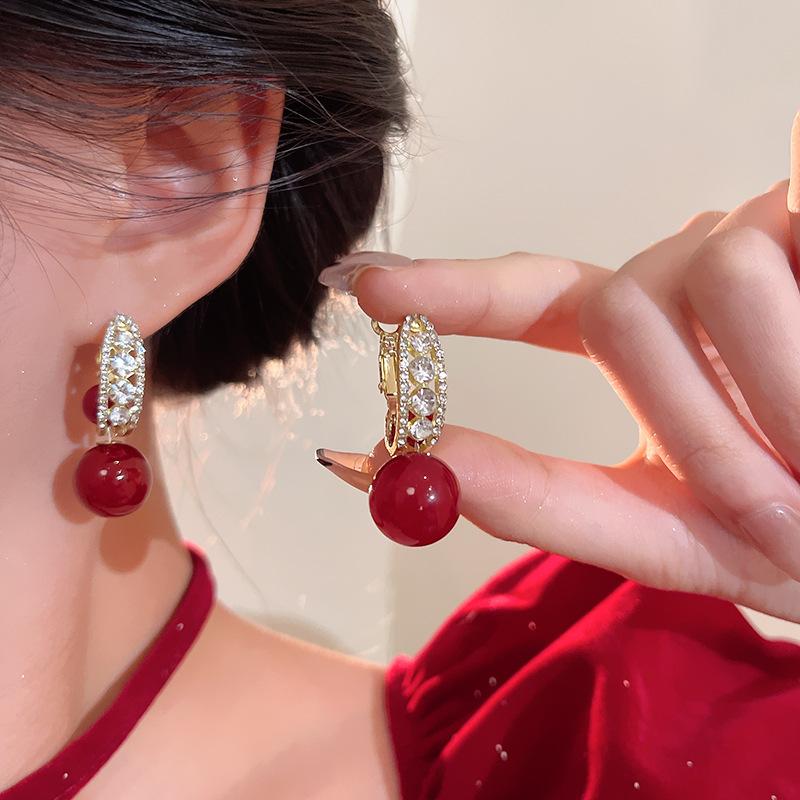 Light Luxury Fashion Geometric Imitation Zircon Earrings A Multi Wearing Red Bead Earring For Women