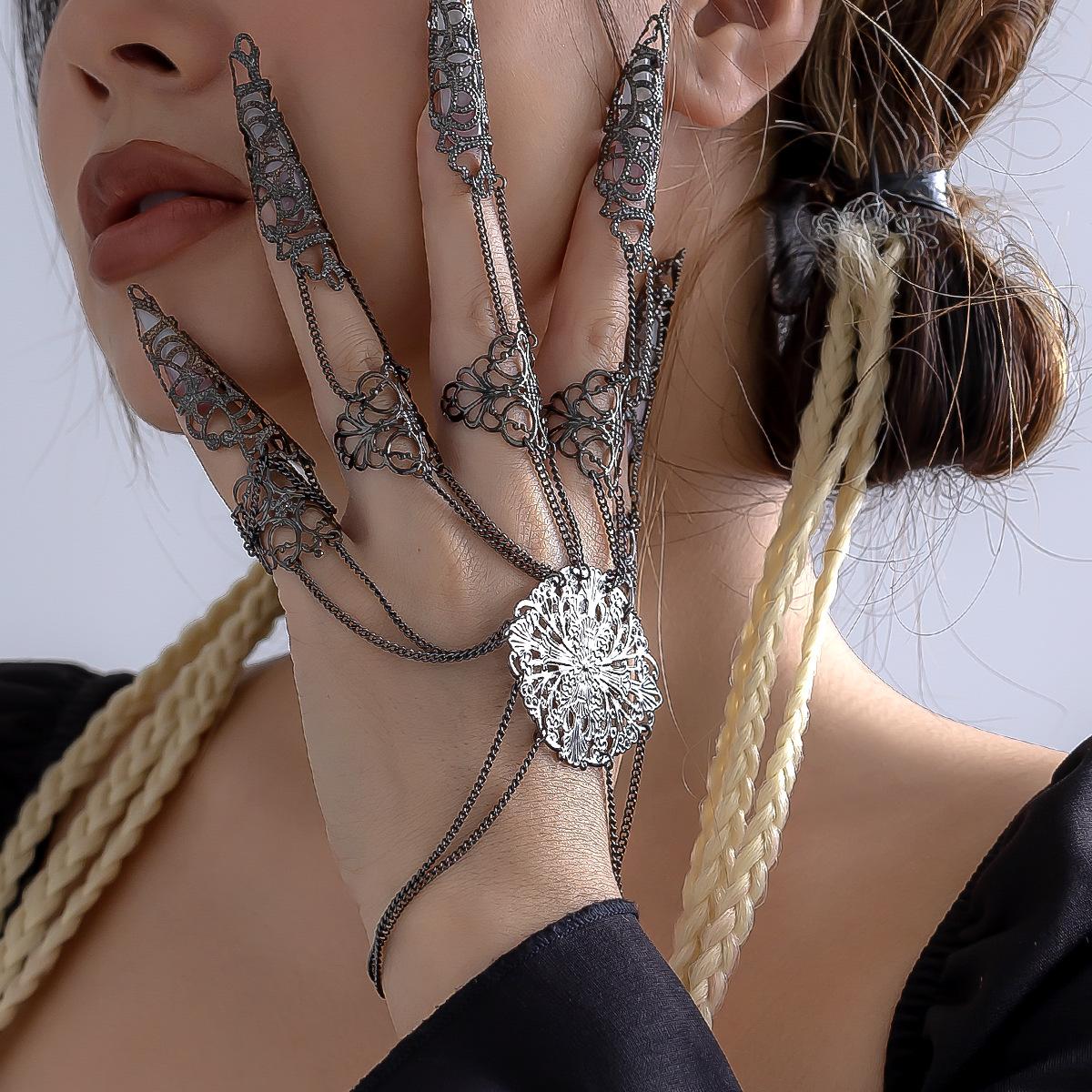 Punk Gothic Linking Finger Bracelet Women Tapered Tassel Nail Hand Back Chain Party Jewellery Accessories