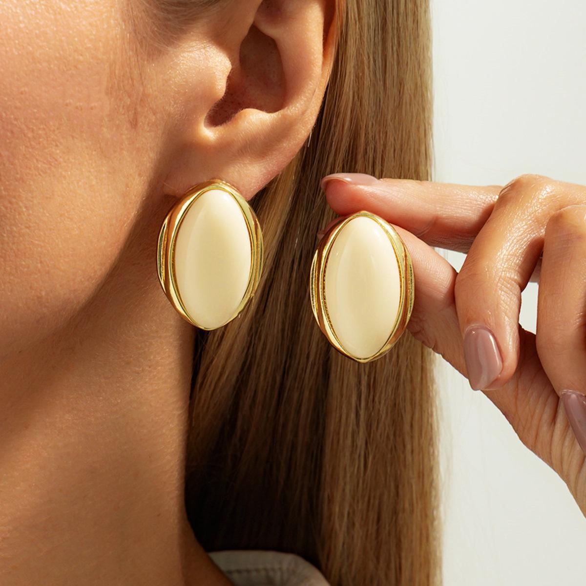 Retro Resin Oval Stud Earrings for Women Geometric Earring Jewelry Accessories