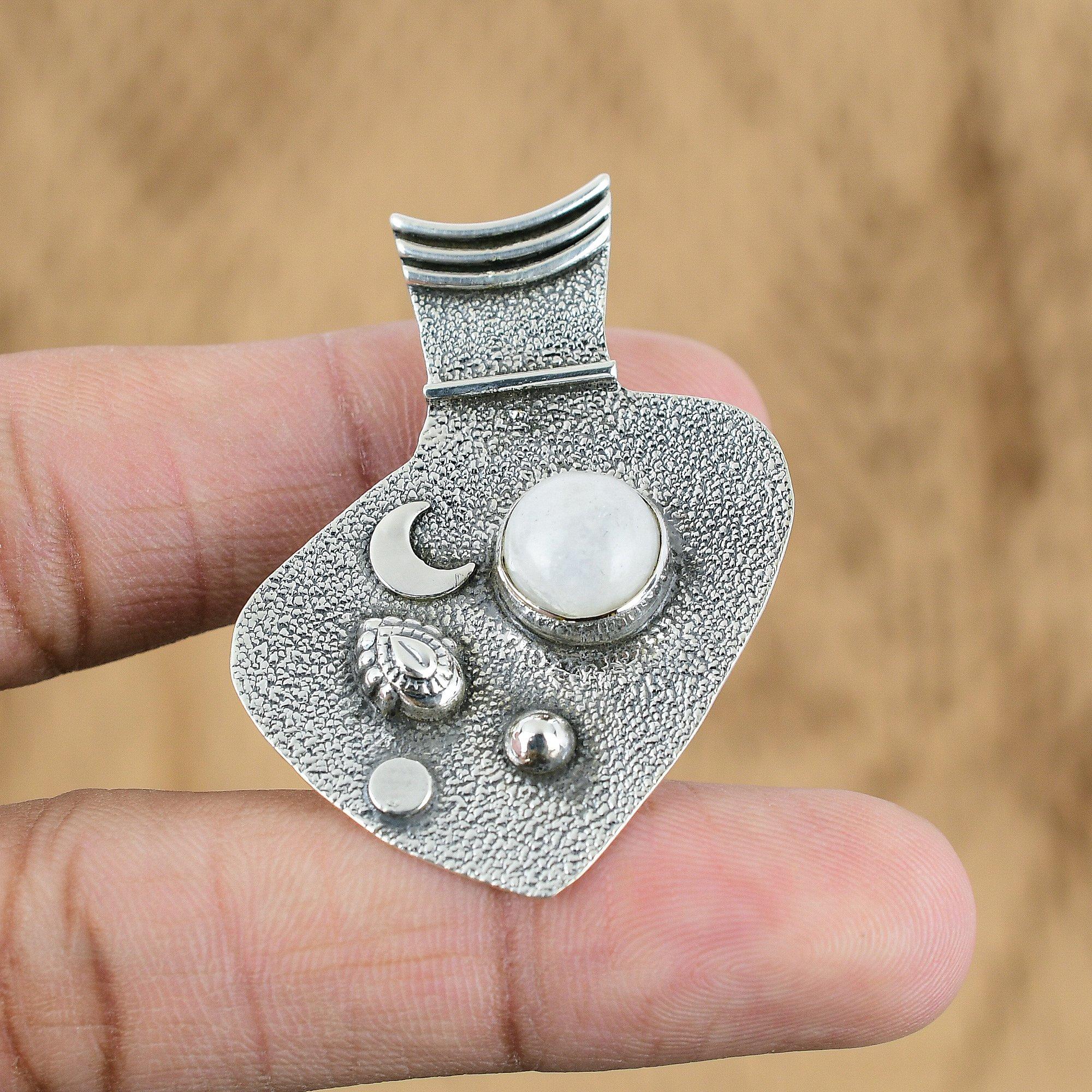 Natural Rainbow Moonstone Gemstone Pendant 925 Sterling Silver Indian Jewelry
