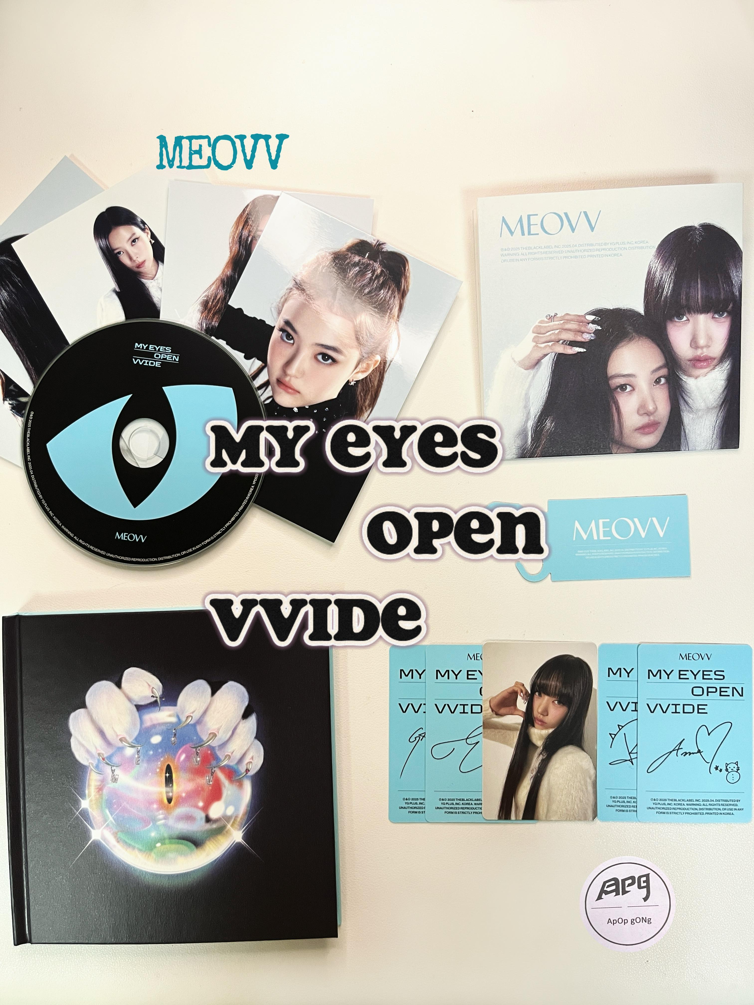 MEOVV [MY EYES OPEN VVIDE] 1st EP Album PHOTOBOOK