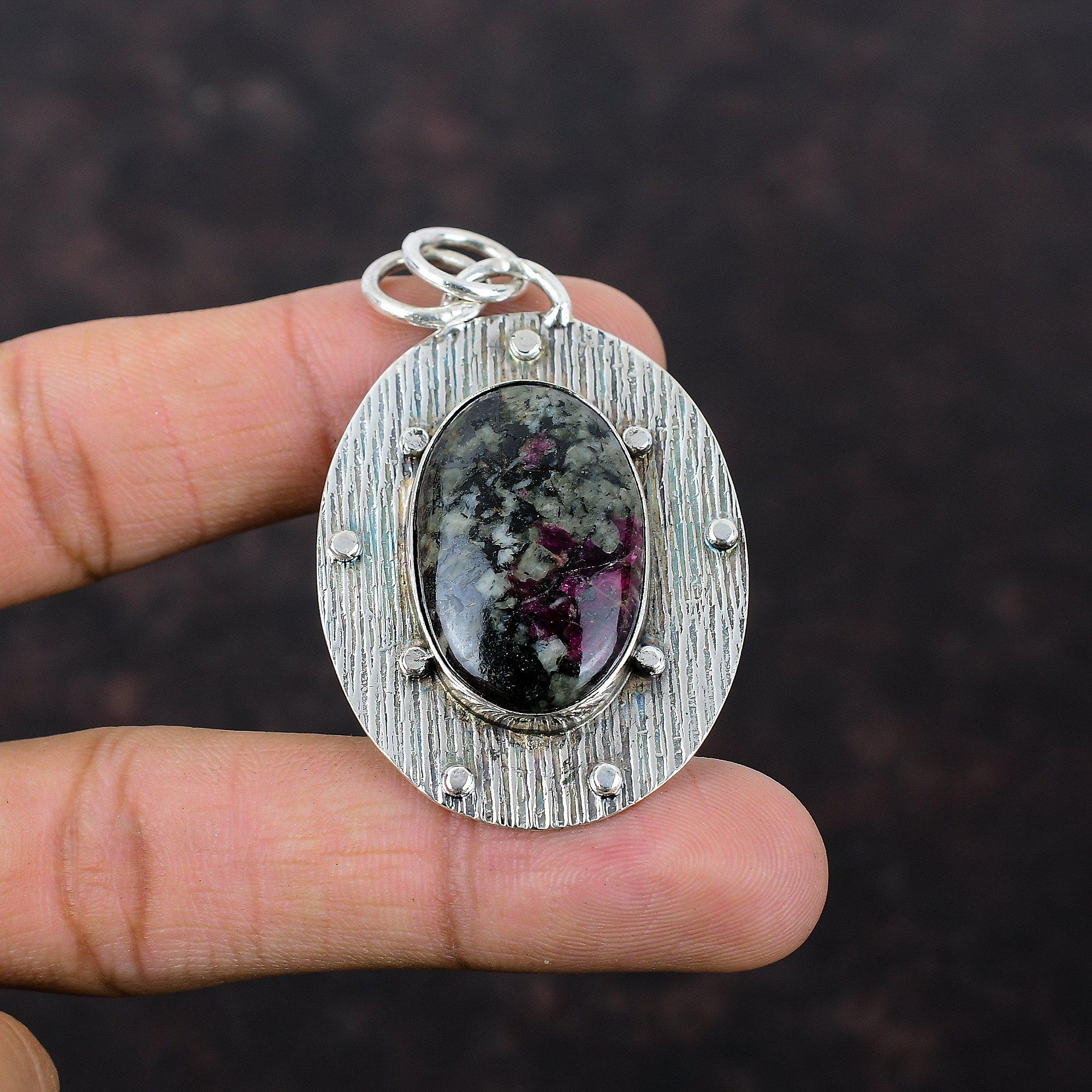 Eudialyte colgante de alta calidad joyería de piedras preciosas 925 colgante de plata esterlina joyería hecha a mano colgante étnico hermoso regalo de joyería para un amigo