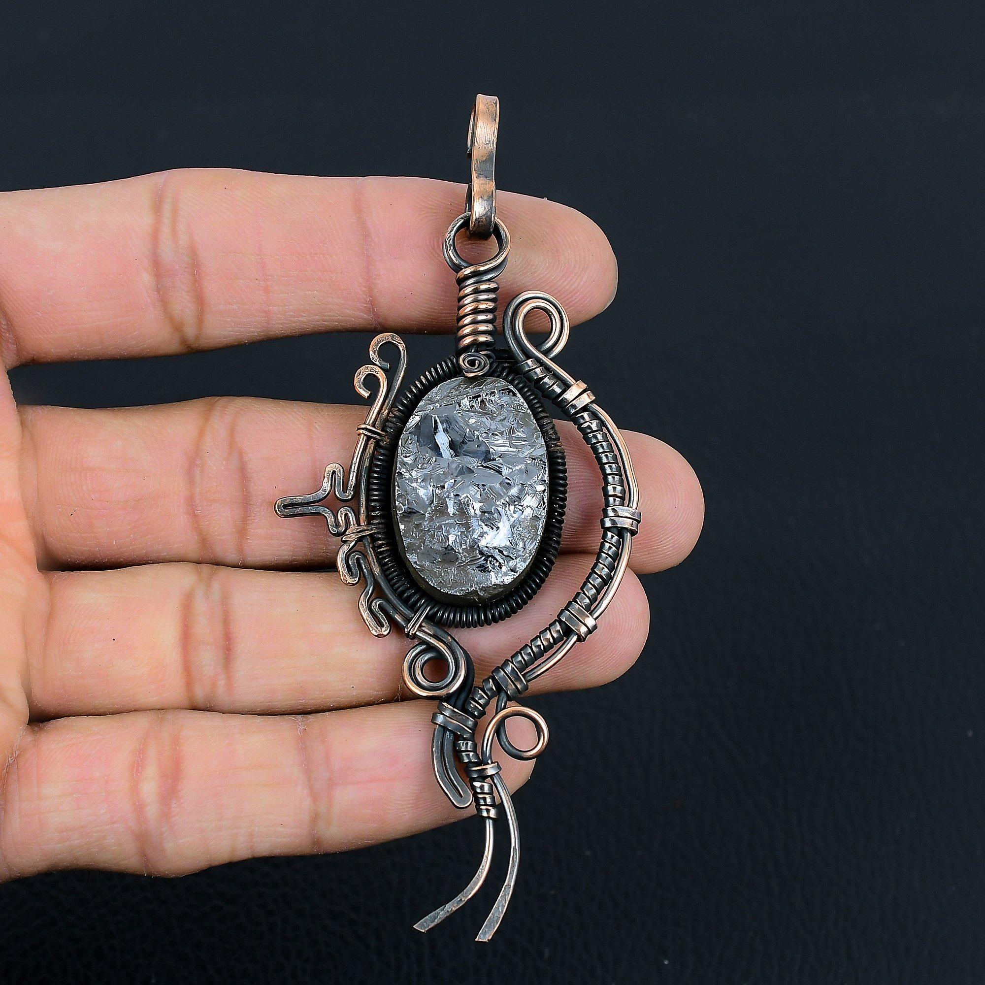 Bijuterii cu pandantiv învelit cu sârmă de cupru pur lucrate manual cu piatră prețioasă shungite pentru Ziua Memorialului