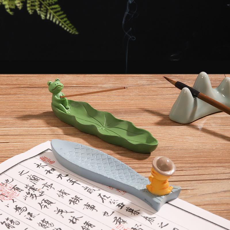 1PCS Cartoon Creative Desktop Incense Holder Tray Home Mini Incense Resin Incense Burner Desktop Ornaments