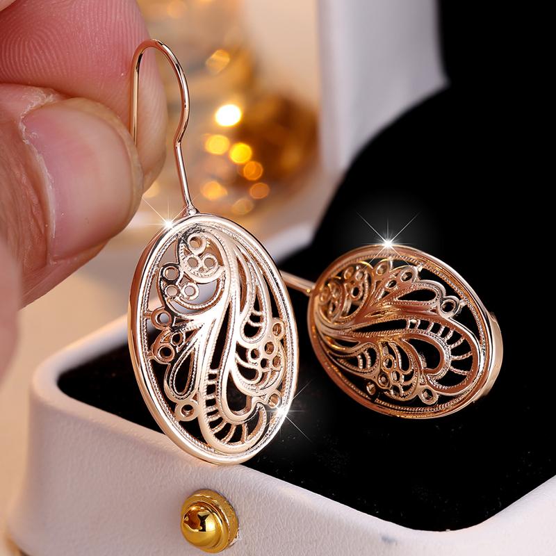 Vintage Gold Color Hollow Out Flower Pattern Drop Earrings for Women Fashion Jewelry Party Gift