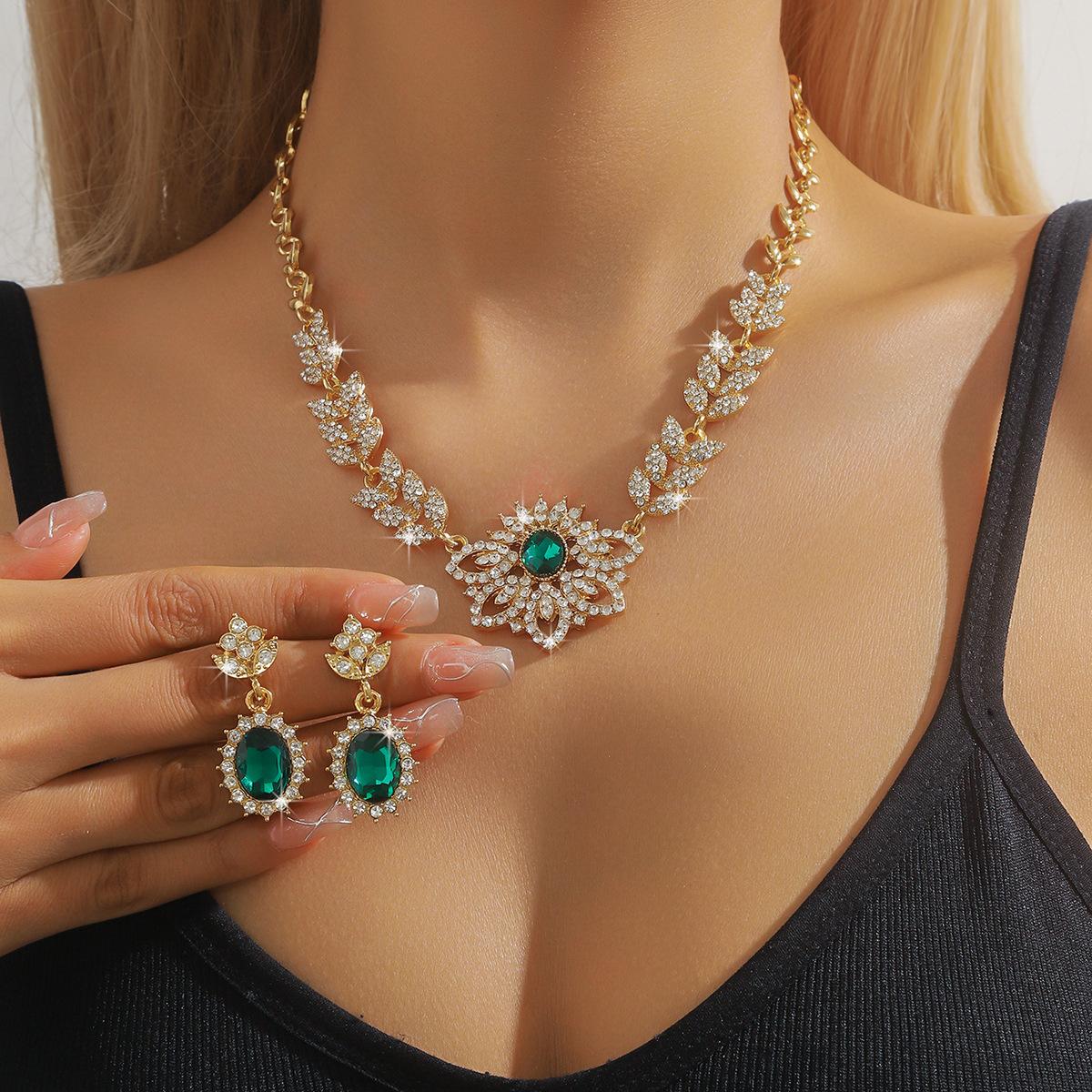 Women's Geometric Rhinestone Necklace Earring Set for Parties Holiday Gifts