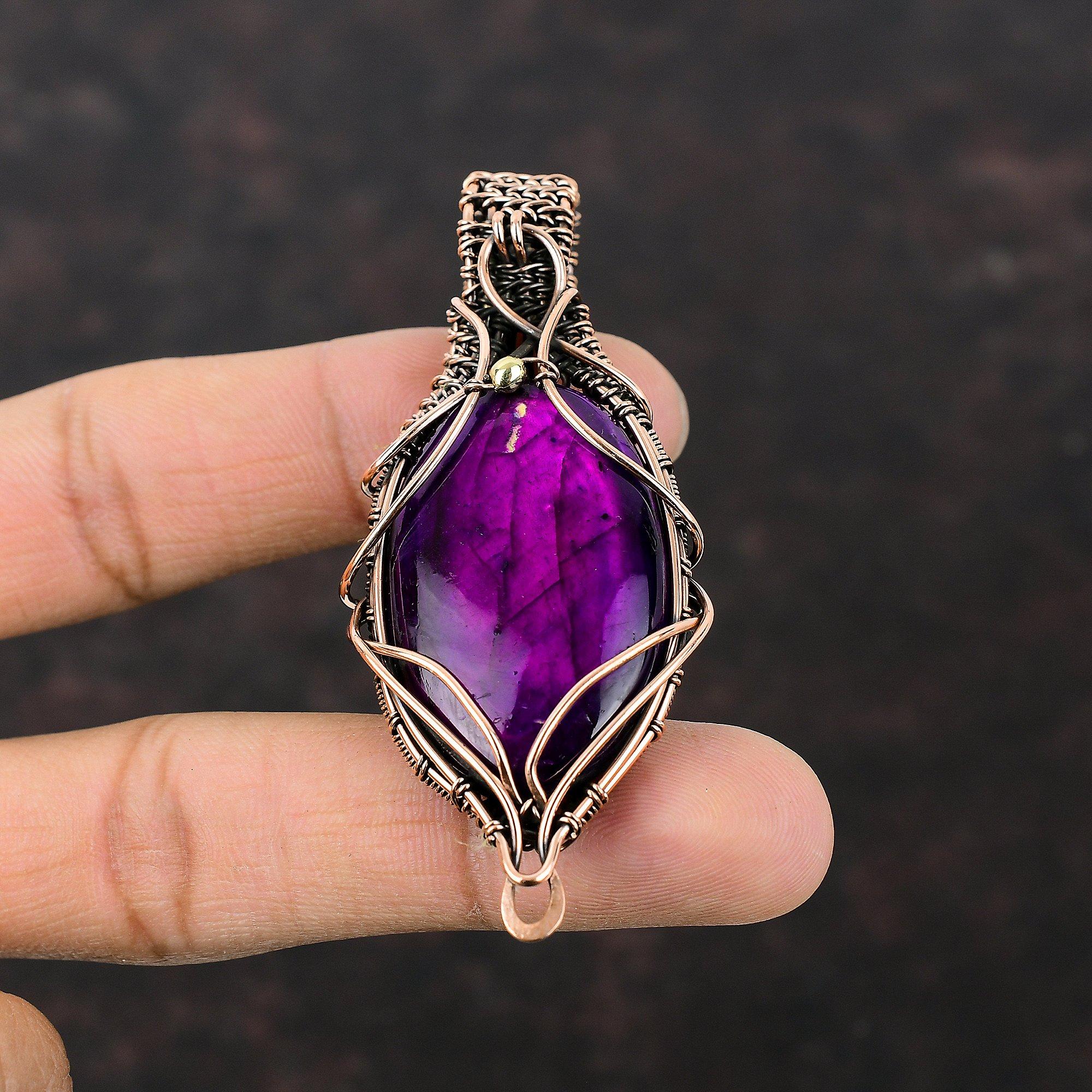 Pendentif Labradorite Feu Violette Fil de Cuivre Enveloppé Bijou Fait Main Pendentif Femme Pierre Précieuse Pendentif Cuivre Pendentif Enveloppé de Fil Cadeau Pour Elle