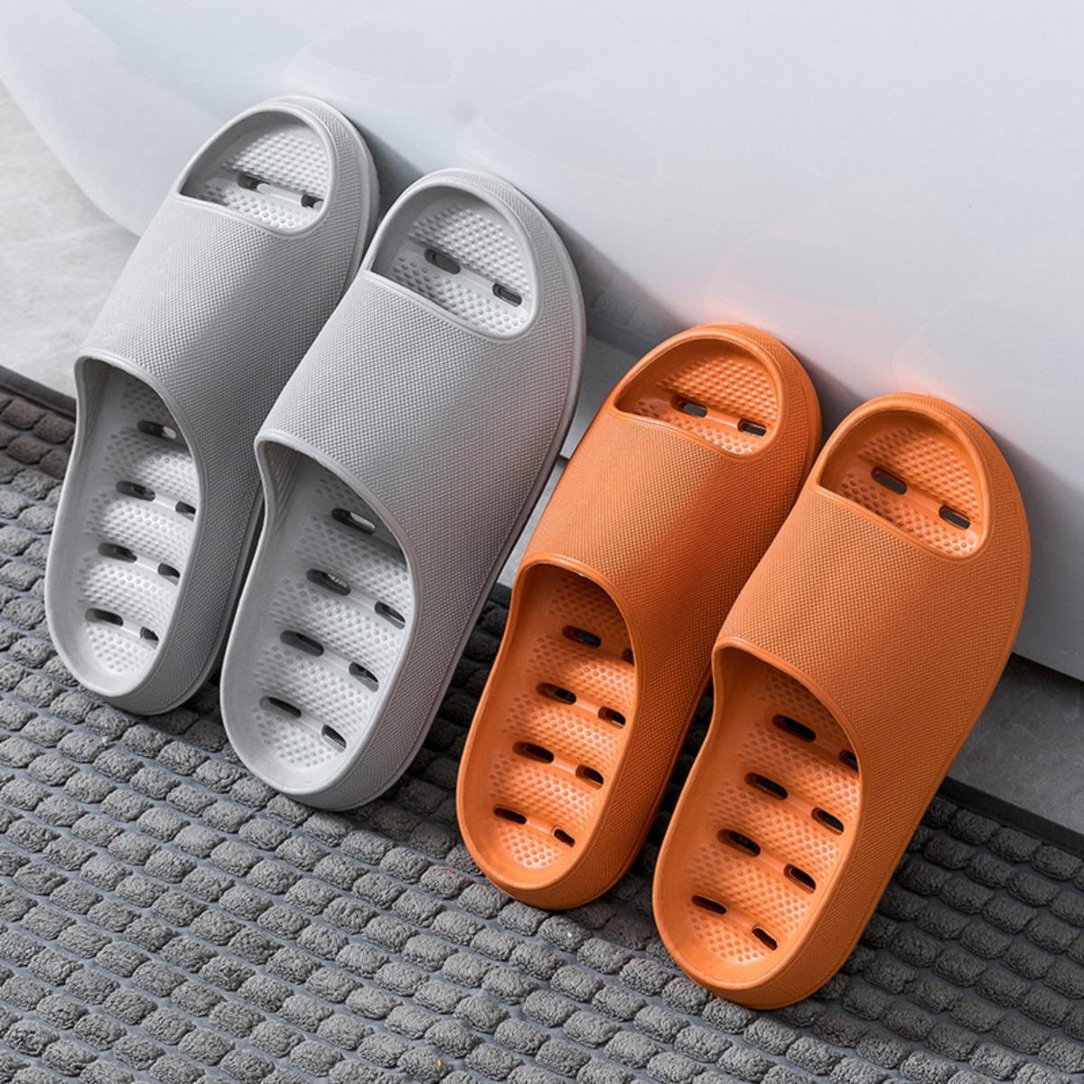 EVA New Thick Bottom Non Slip Bathroom Slippers for Women Summer Home Leakage Home Use Indoor Bedding Feeling Bathing Cool Slippers