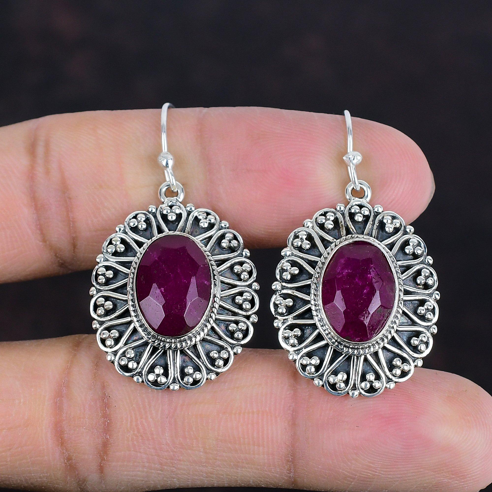 Facettierter Kaschmir-Rubin Ohrring Vintage Edelsteinohrringe Handgefertigter Schmuck 925 Sterling Silber Ohrring Neuestes Design Ohrring Geschenke für Freundin