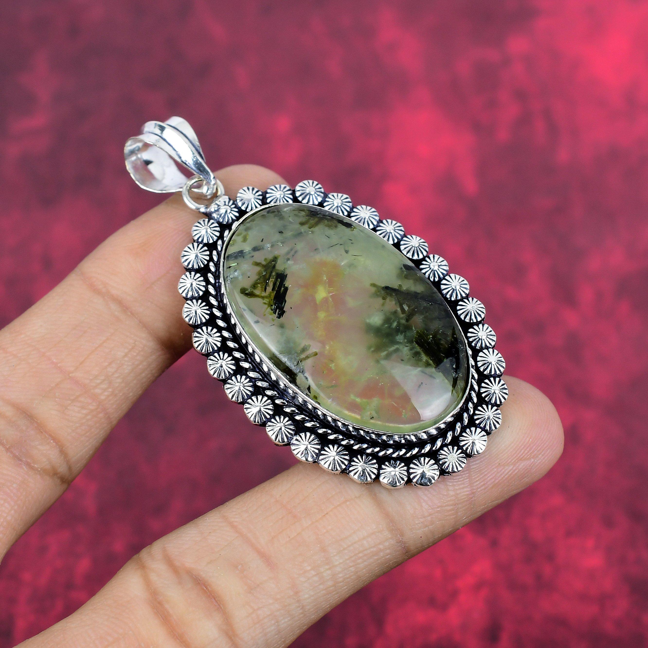 Bijuterii Pandantiv Piatră Prehnit, Bijuterii de Designer Handmade din Argint Sterling Solid 925, Bijuterii Naturale pentru Cadou de Ziua Recunoștinței