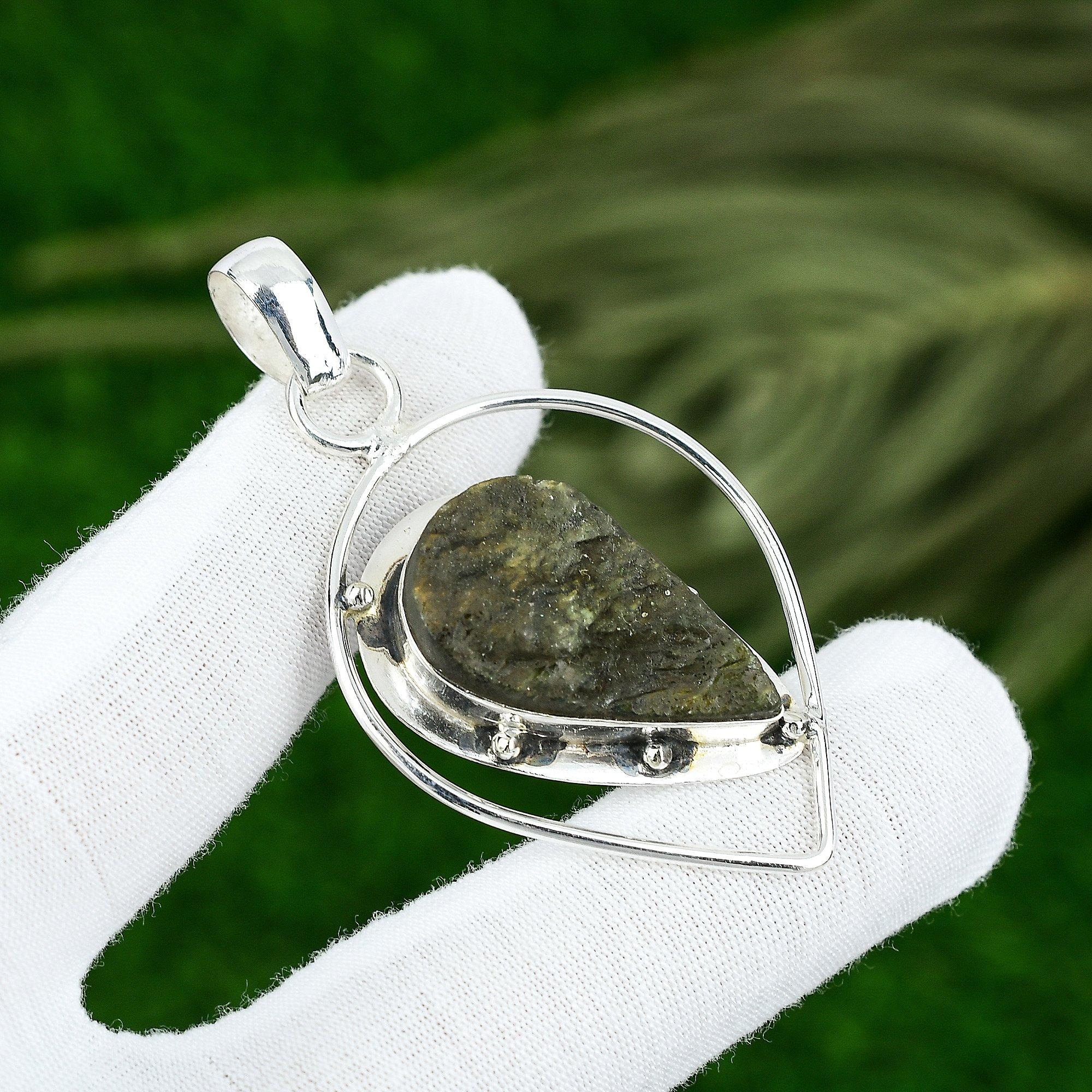 Gift For Women Pendant 925 Sterling Silver Natural Labradorite Rough Gemstone