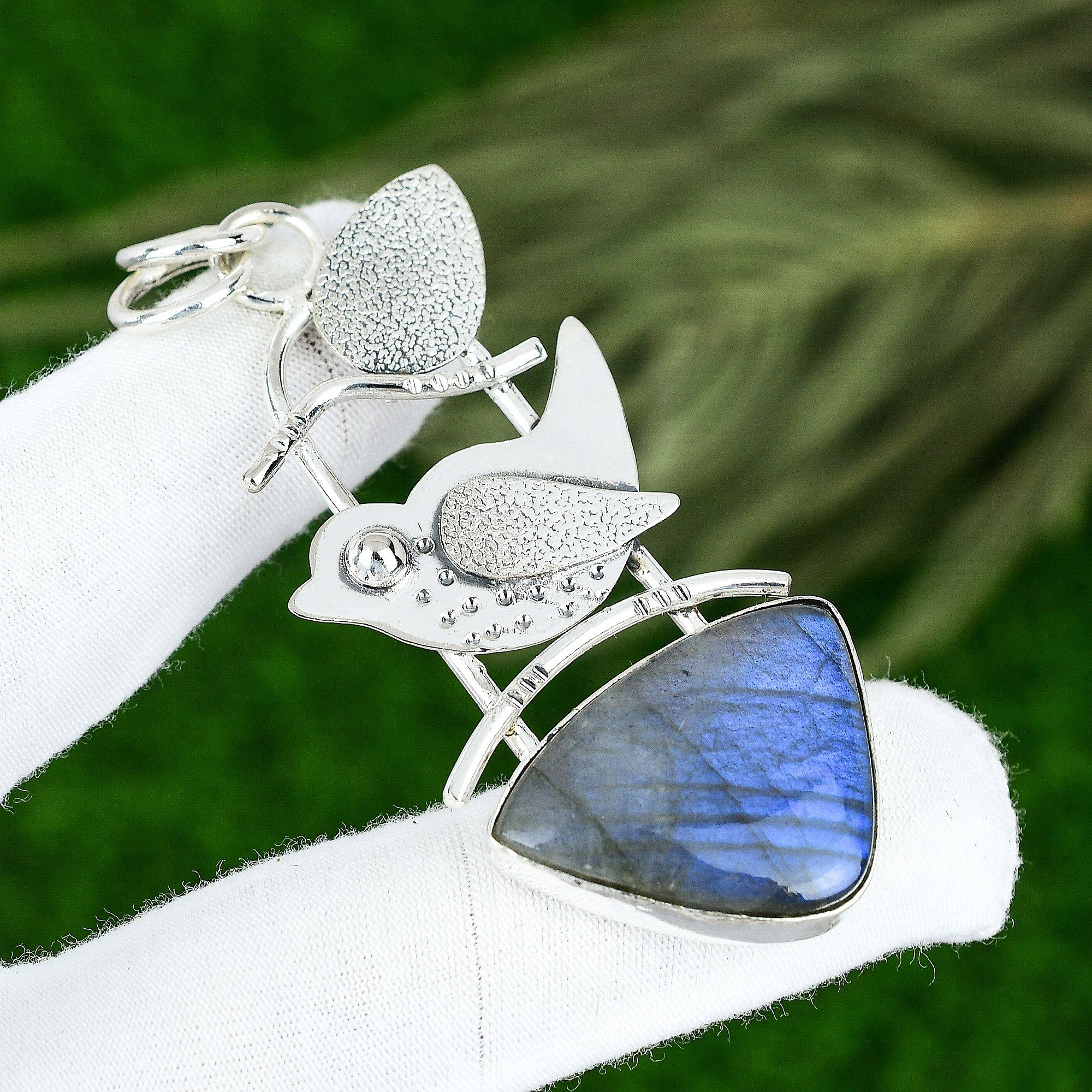 Natural Labradorite Gemstone Pendant 925 Sterling Silver Jewelry For Women
