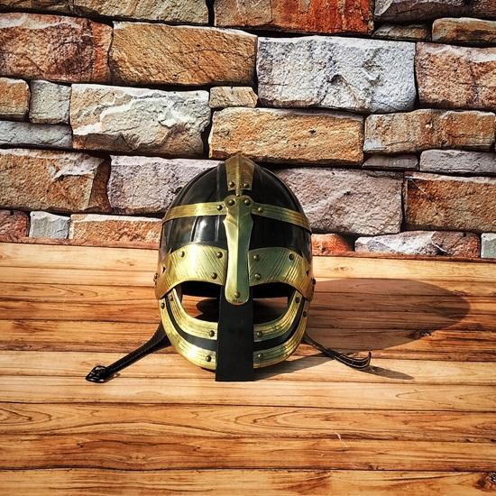 Historical Black Viking Helmet Medieval LARP Re-enactment Helmet Viking Battle Warrior Helmet Knight Armour Helmet Best For Gift