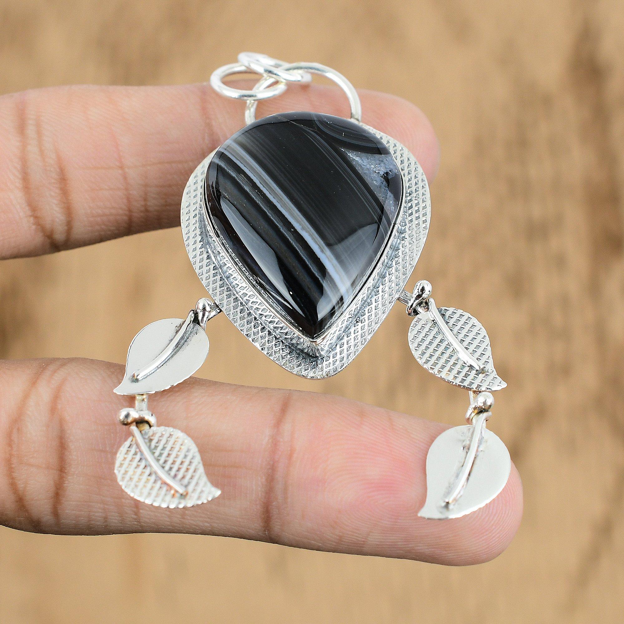 Natural Sardonyx Gemstone Indian Jewelry 925 Sterling Silver Pendant For Women