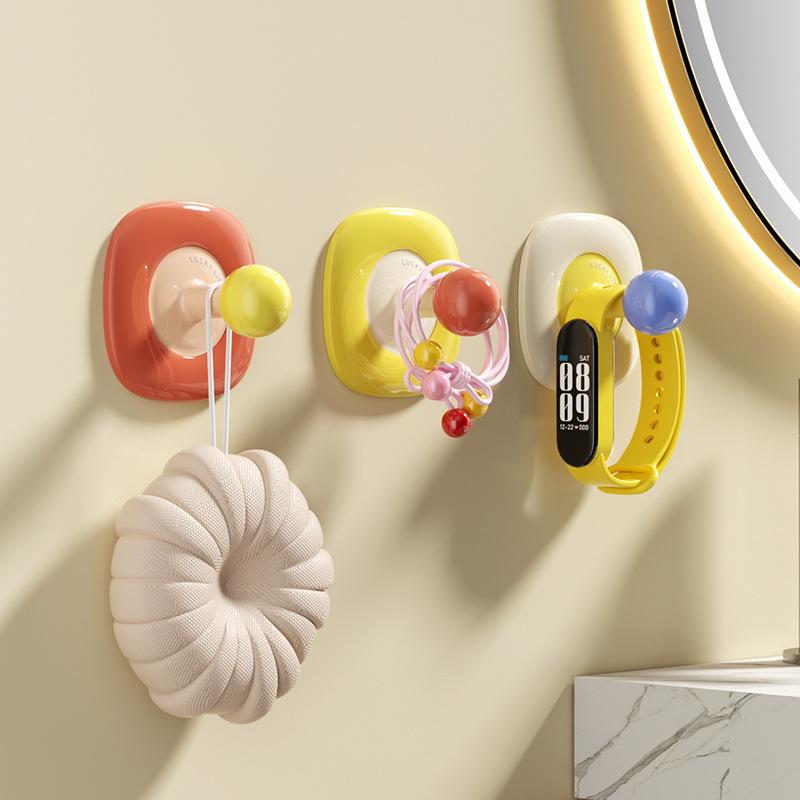 4PCS Dopamine Flower Hooks, Punch-free Entrance Door Key Holder, Sticky Hook, Traceless Towel Rack, Strong Load-bearing Clothes Hook