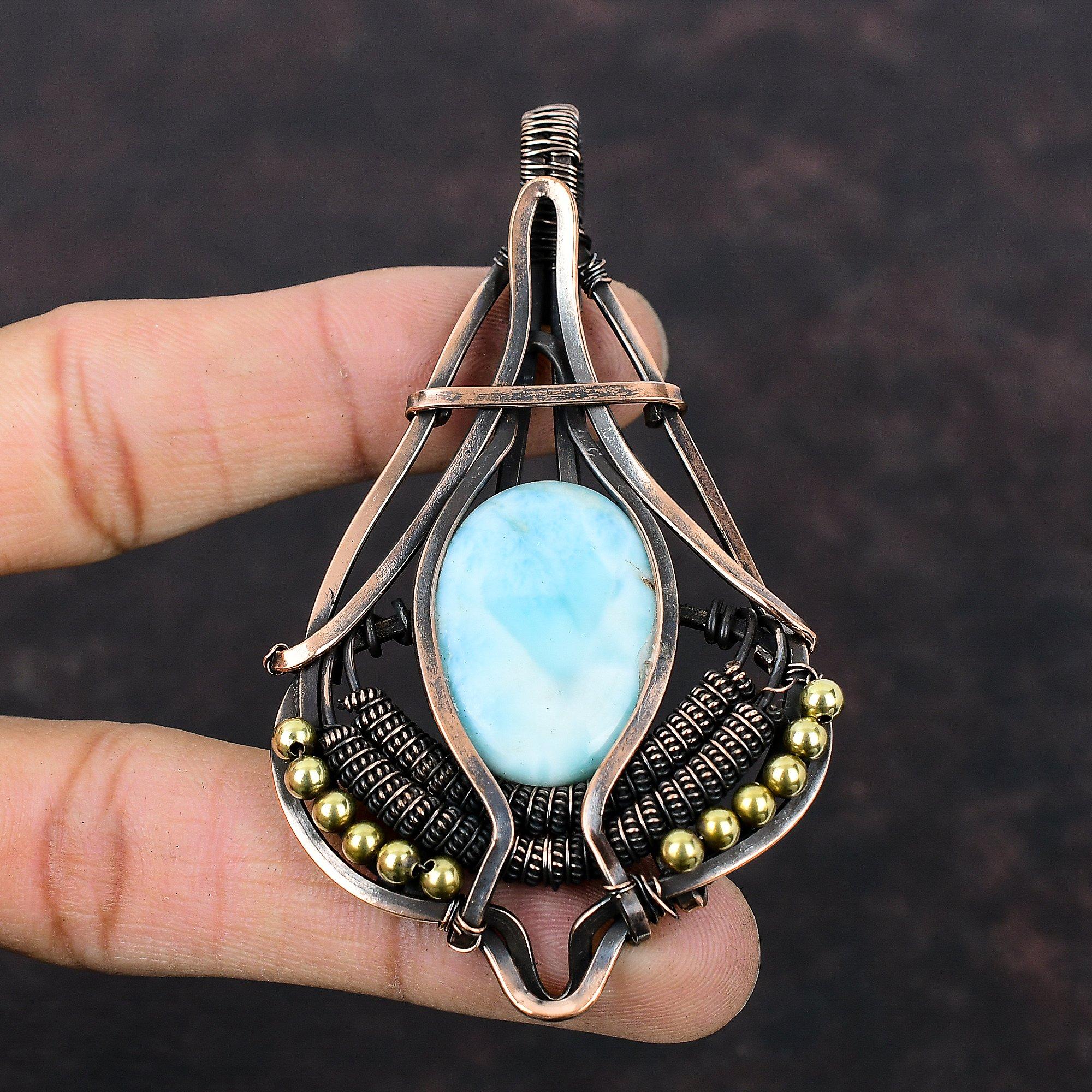 Pandantiv Larimar Pandantiv Înfășurat în Sârmă de Cupru Pandantiv cu Piatră Prețioasă Bijuterii Unice din Cupru Pandantiv de Designer Făcut Manual Bijuterii Larimar Cadou Pentru Mamă