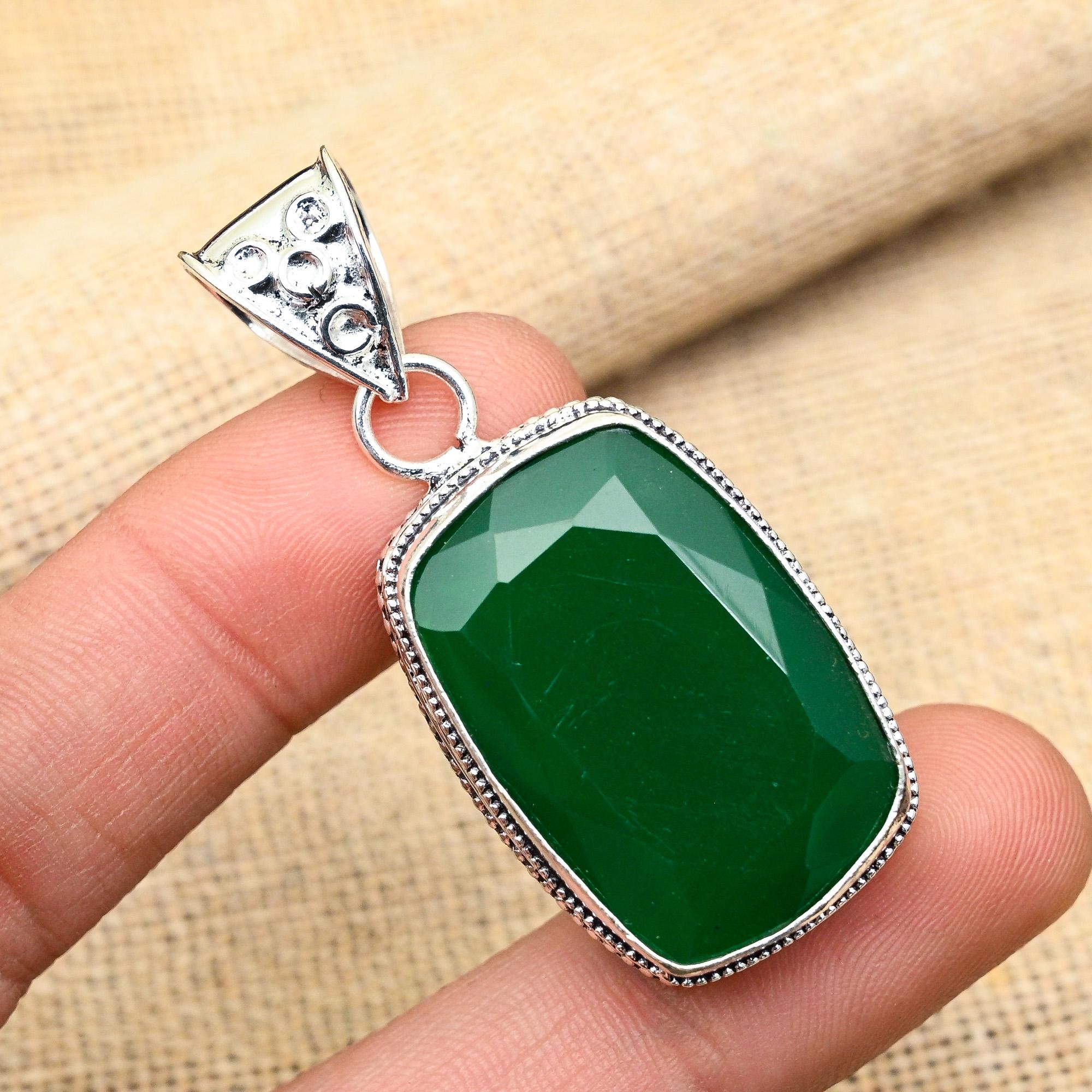 Attractive Green Onyx Gemstone Handmade 925 Sterling Silver Jewelry Pendant For Women