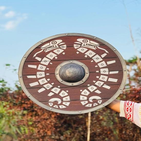 60.96 Cm Wooden Viking Shield Norse Warrior Battle Traveler’s Shield Medieval Reenactment LARP Shield Viking Decor