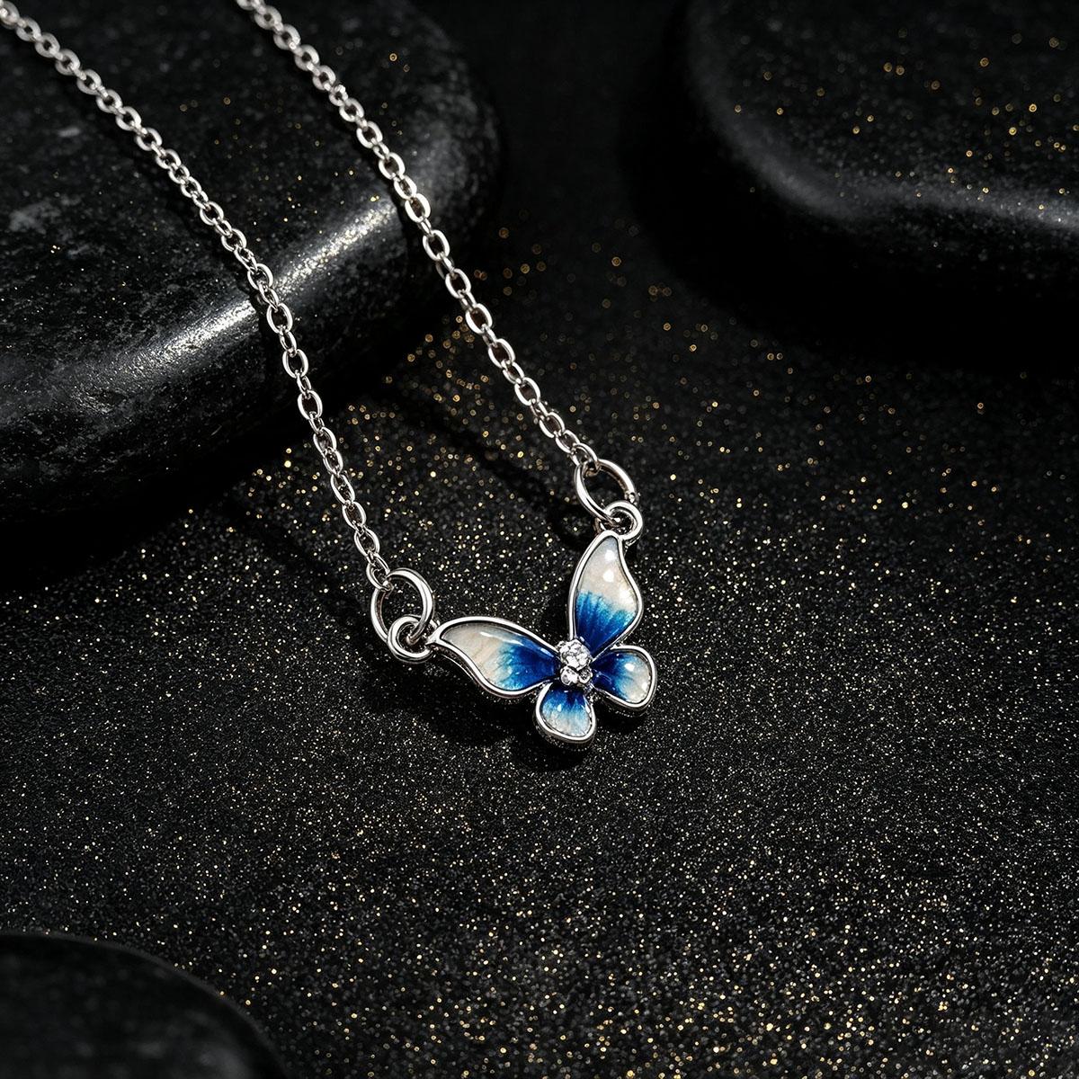 Zhuang Zhou Dream Butterfly Gradient Butterfly Necklace Small Temperament Blue Butterfly Temperament Versatile Sweater