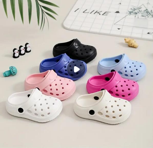 Cool Comfort, Youngsters' Breathable Summer Clogs - Non-Slip, Soft Sole EVA Sandals for Boys & Girls, Indoor/Outdoor Slippers with Geometric Design