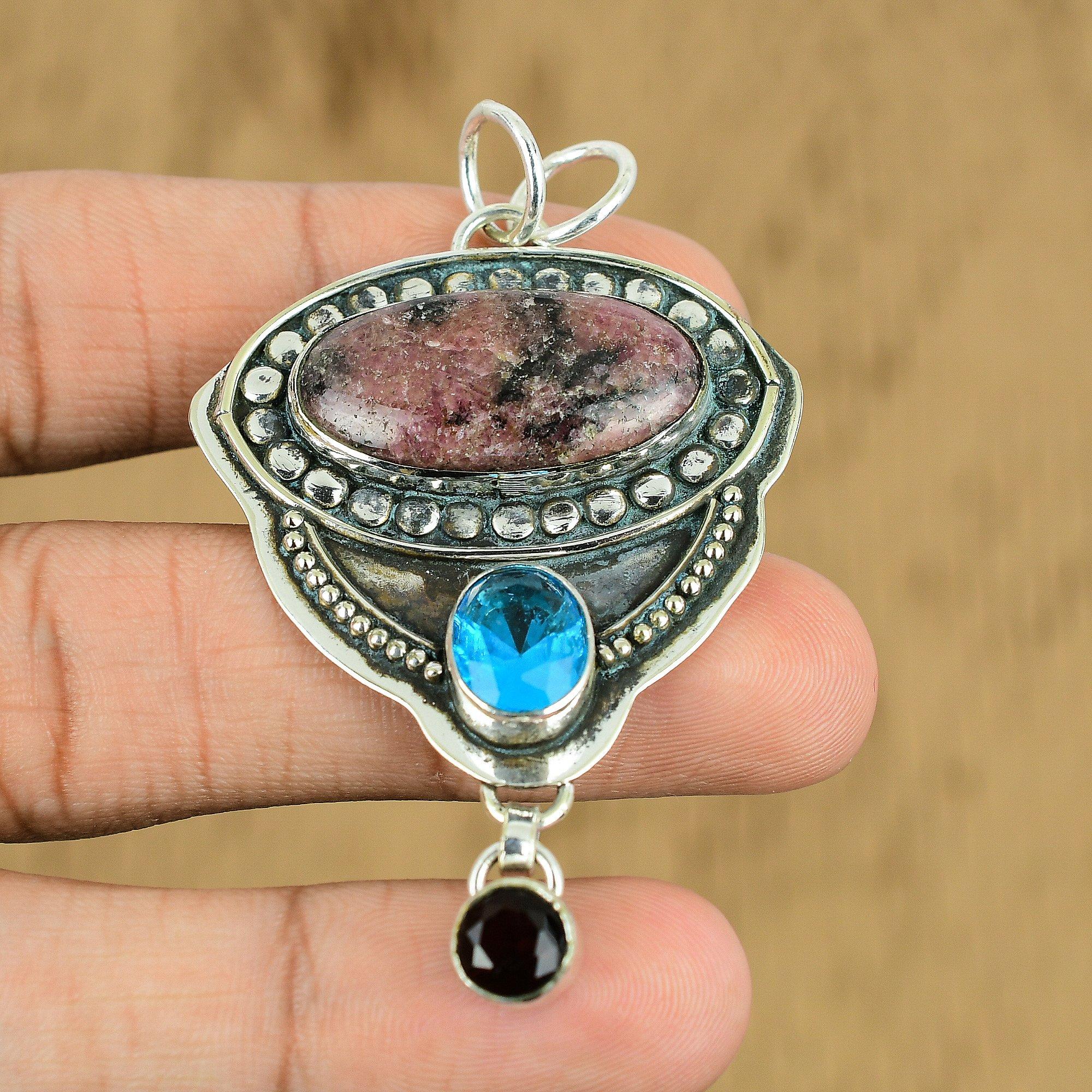 Prezent na rocznicę dla niej naturalny rodonit kamień szlachetny wisiorek srebro próby 925