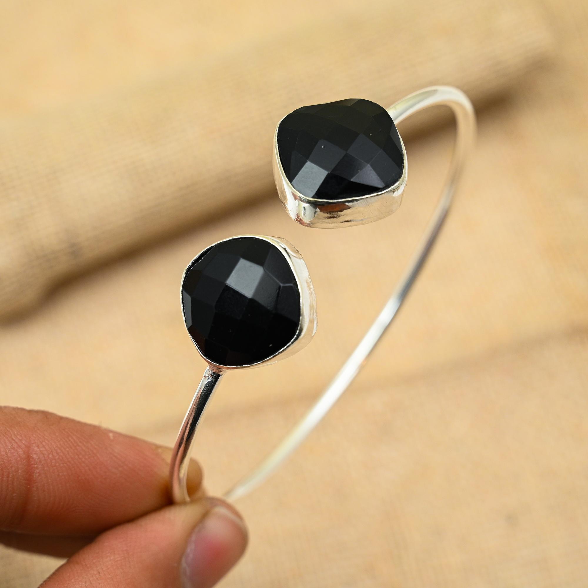 Čierny spinelový drahokam ručne vyrobený z 925 masívneho striebra na šperky na svadobný dar