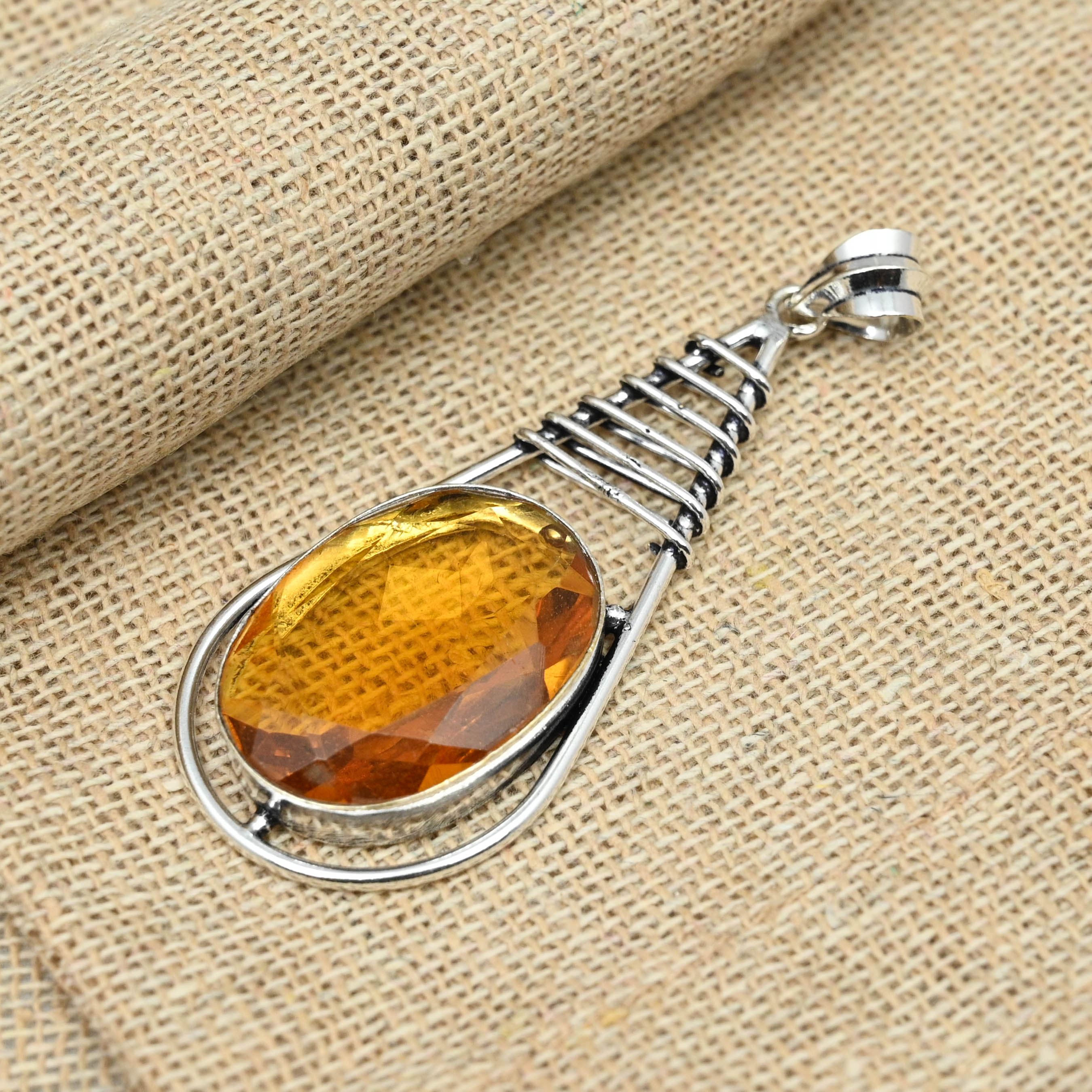 Citrin drágakő 925 ezüst kézzel készített ovális alakú ékszer medál ajándékba