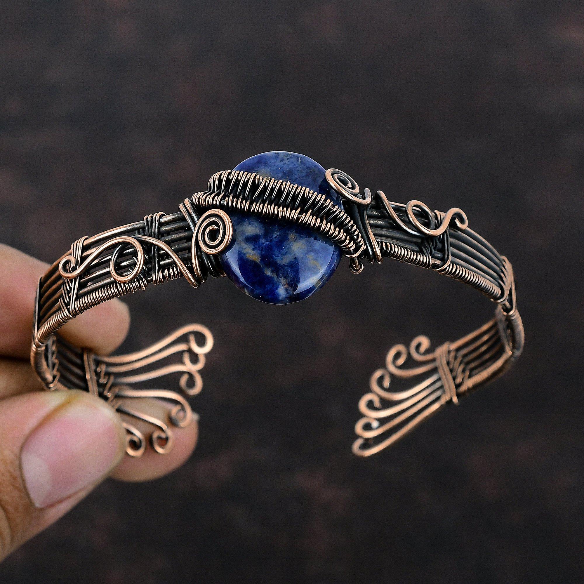 Sodalith Edelstein Armreif Kupferdraht gewickelt Armband Verstellbarer Armreif Draht gewickelt Schmuck handgemachtes Manschettenarmband Kupferschmuck als Geschenk