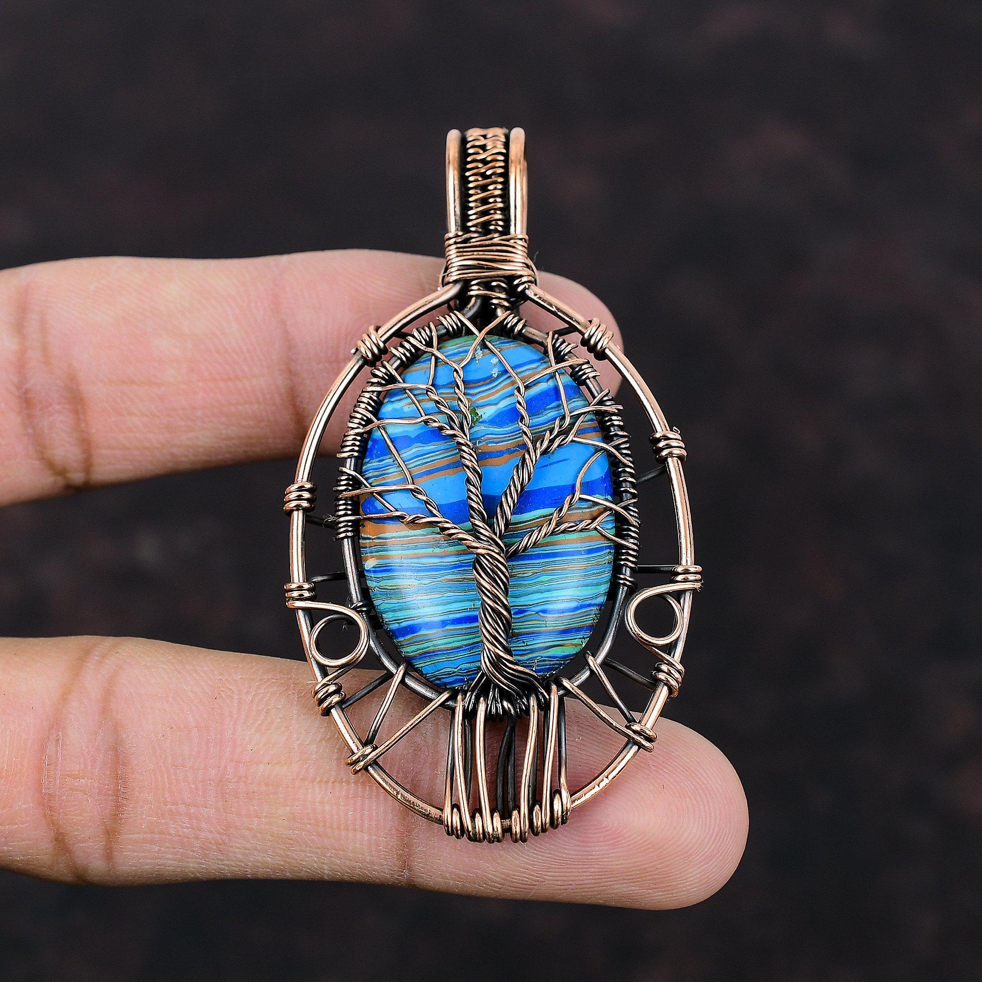Pendentif arbre de vie arc-en-ciel Calsilica Pendentif enveloppé de fil de cuivre Pendentif en pierre précieuse Pendentif fait main Cadeau pour elle Bijoux enveloppés de fil de cuivre