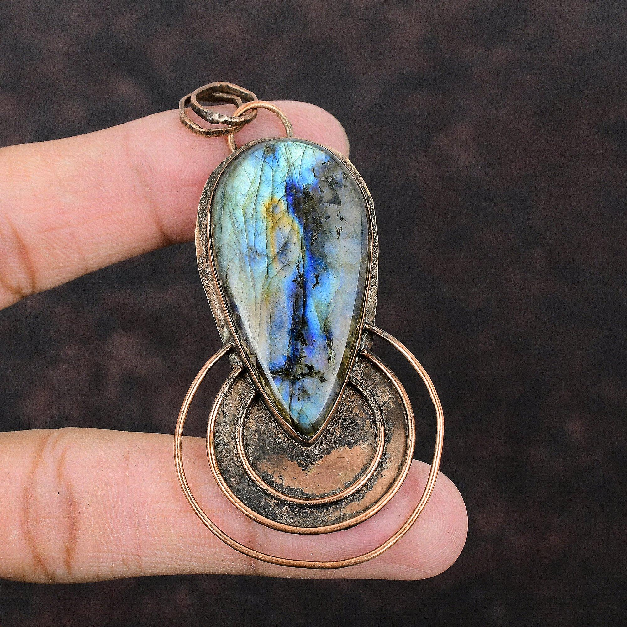 Pandantiv Labradorit Pandantiv Cupru Handmade Pandantiv Piatră Prețioasă Naturală Bijuterii Cupru Oxidat Pandantiv Piatră de Naștere Cadou Pentru Ea Pandantiv Antic
