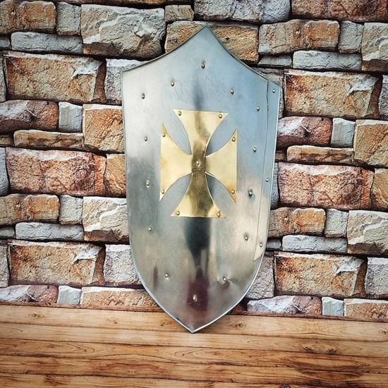 60,96 cm Středověký templářský rytířský štít Larp Rekonstrukce Křížový válečný štít Středověké brnění Ocelový štít Nejlepší jako dárek