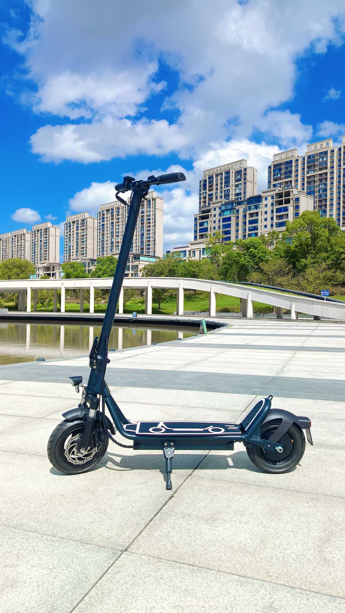 DriveTron DT01 City Folding Electric Scooter For Adult 36V13Ah Battery 400W Motor 10 Inch Vacuum Tire With Dual Disc Brakes E-Scooter