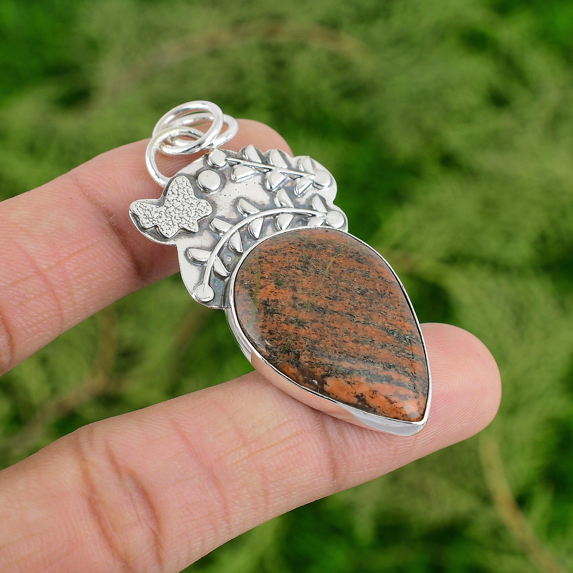 Daughters Day Sale 925 Sterling Silver Grass Garnet Stone Bezel Pendant Jewelry