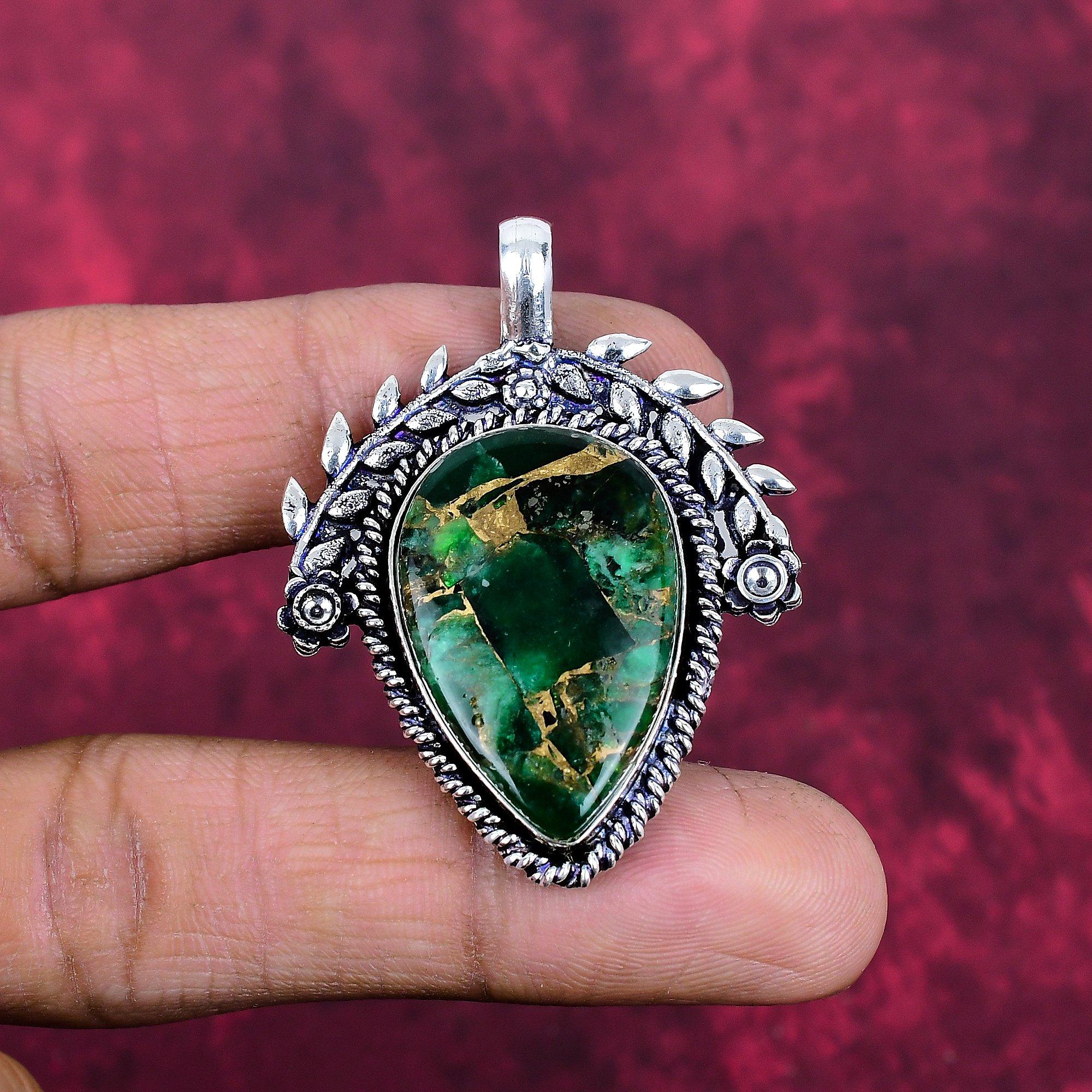 Grüner Türkisanhänger aus Kupfer, 925er Sterlingsilberschmuck, Edelsteinanhänger, Geschenk für sie, handgefertigter zierlicher Schmuck