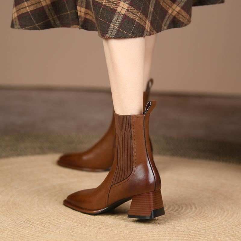 Nuovo stile da donna retrò con punta quadrata francese calzini elastici lavorati a maglia stivali nudi con tacco alto spessi per autunno e inverno