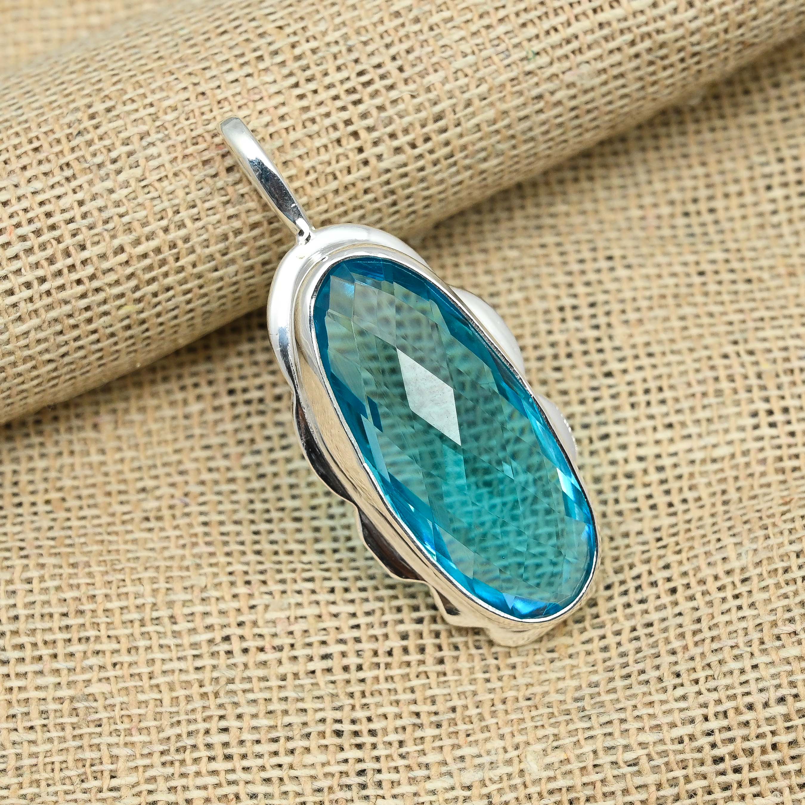 Blue Topaz Gemstone Jewelry Handmade Pendant 925 Sterling Silver Jewelry Pendant For Gift